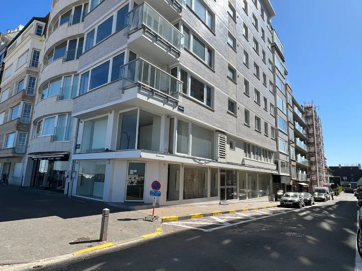 POP-UP pand te huur gelegen op de Zeedijk in het Zoute foto 6