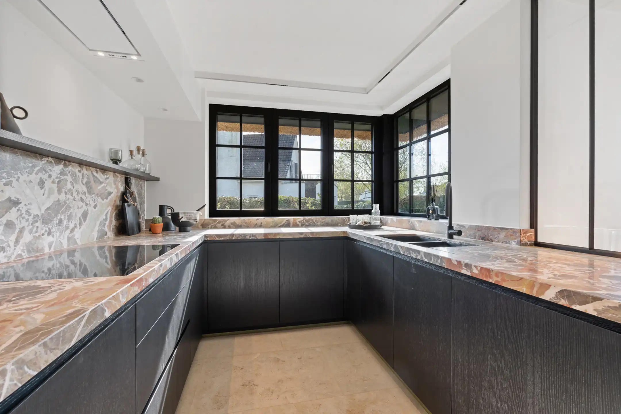 Buitengewoon, gerenoveerde villa op toplocatie in het zoute  foto 14