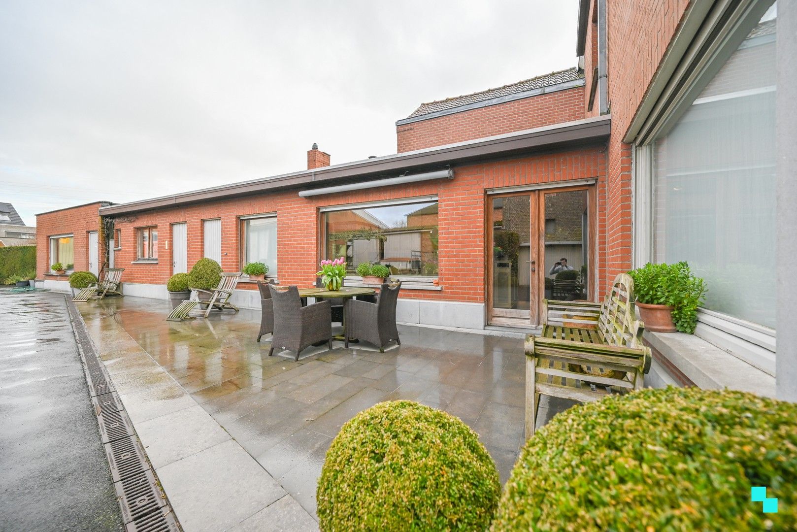 Halfopen woning met loods/opslagplaats nabij het centrum van Wielsbeke foto 11