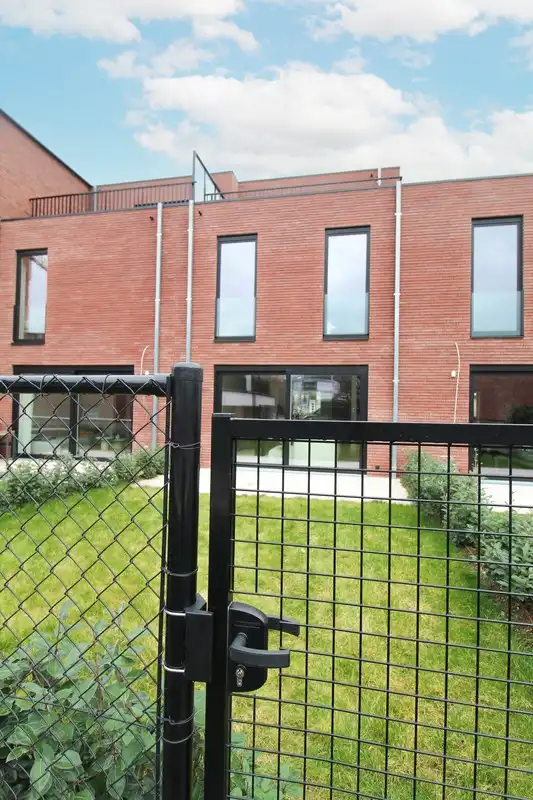 Moderne stadswoning met tuin en dakterras in hartje Kortrijk foto 20
