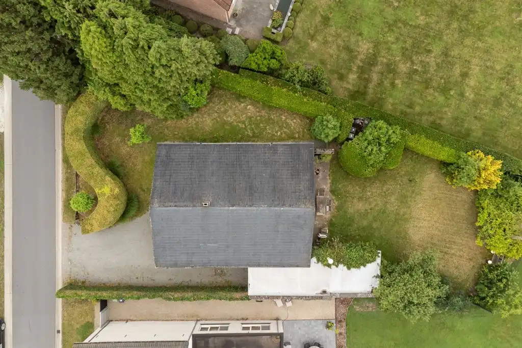 Te vernieuwen gelijkvloerse woning foto 15