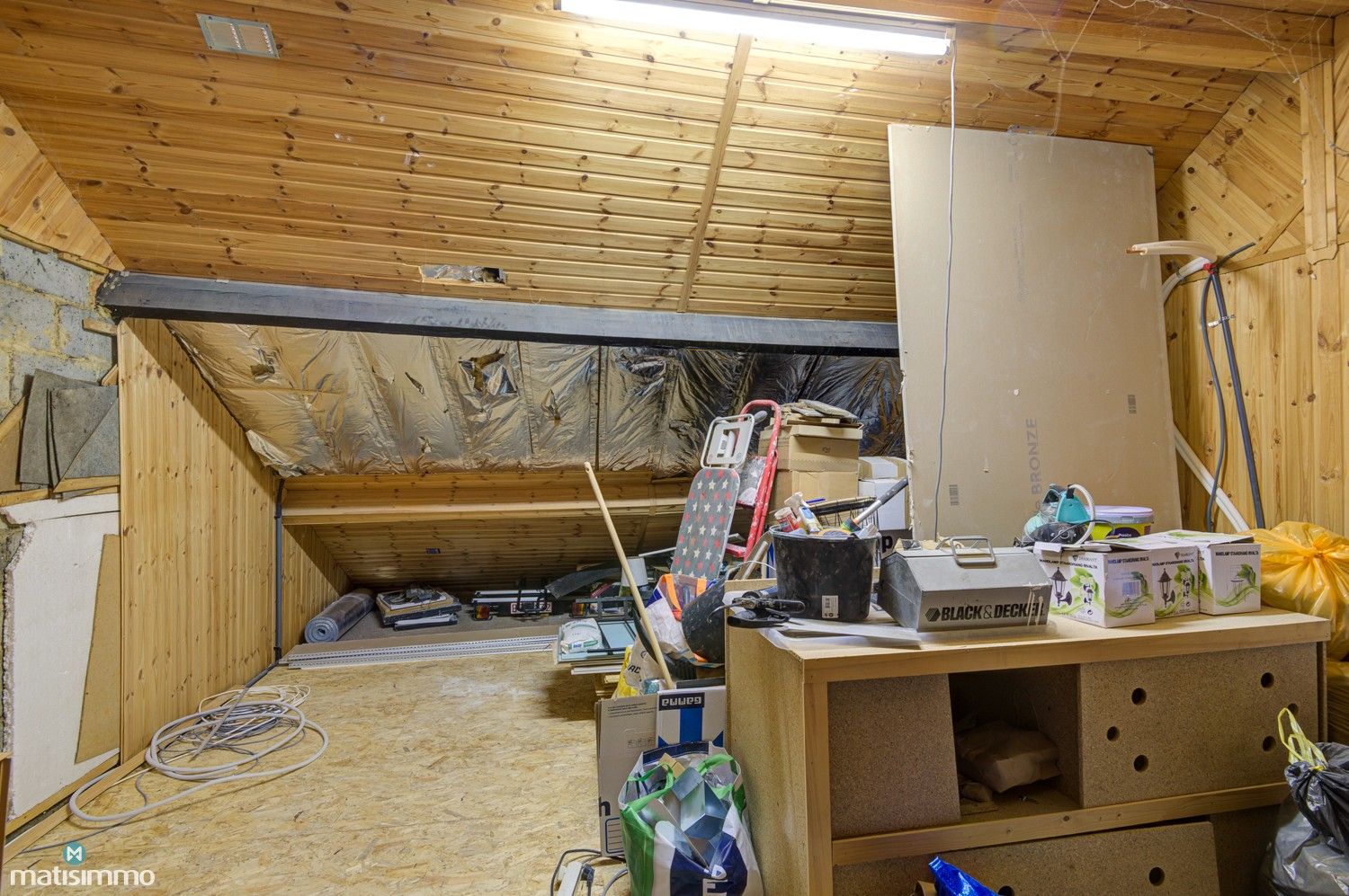 PRACHTIG, VOLLEDIG GERENOVEERDE INSTAPKLARE WONING IN TONGEREN foto 19