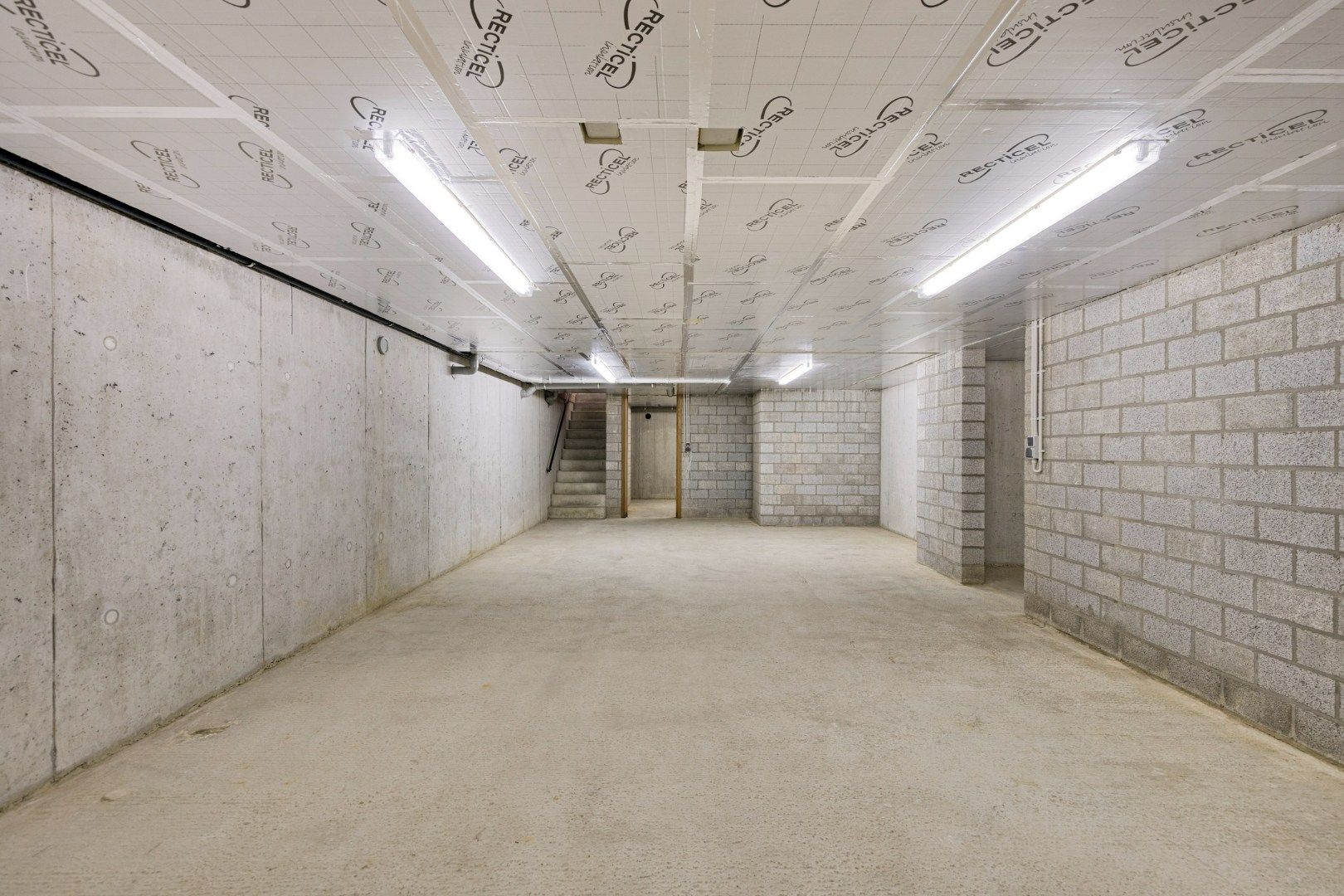 Zeer degelijke villa op 947 m² in het centrum van Rekkem! foto 17