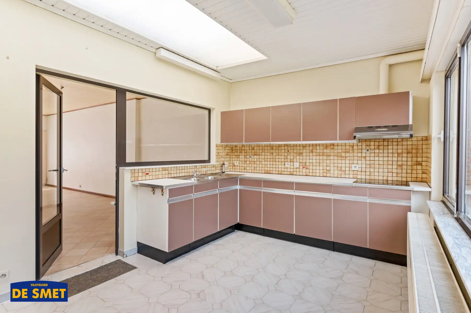 Te renoveren woonst met open groen zicht achteraan foto 9