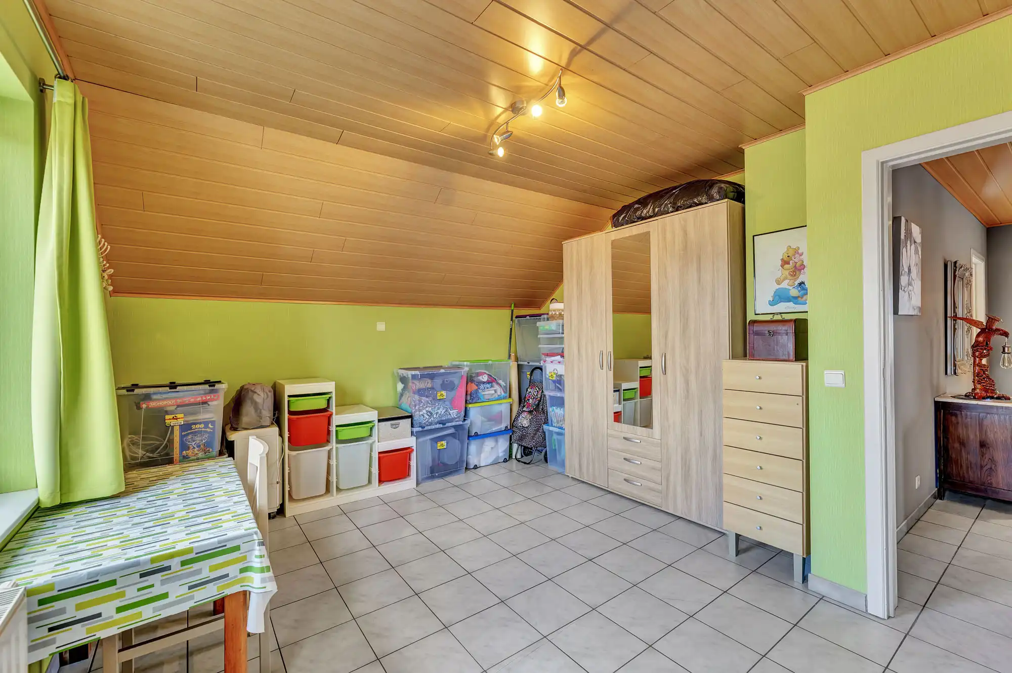 Goed onderhouden villa op groot perceel met 4 slaapkamers foto 36