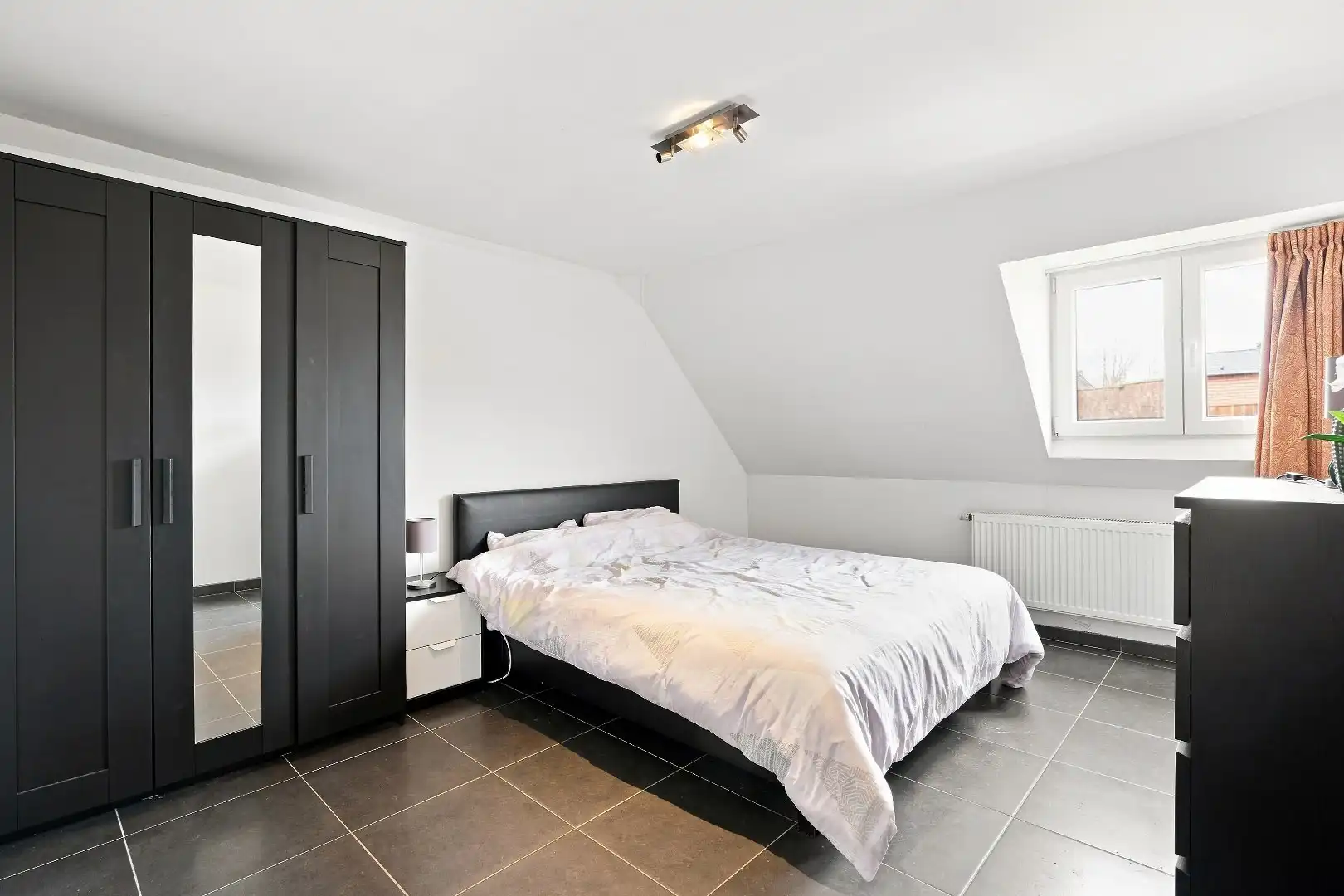 Ruime hoekwoning met 3 woonunits in het centrum van De Panne.  foto 19