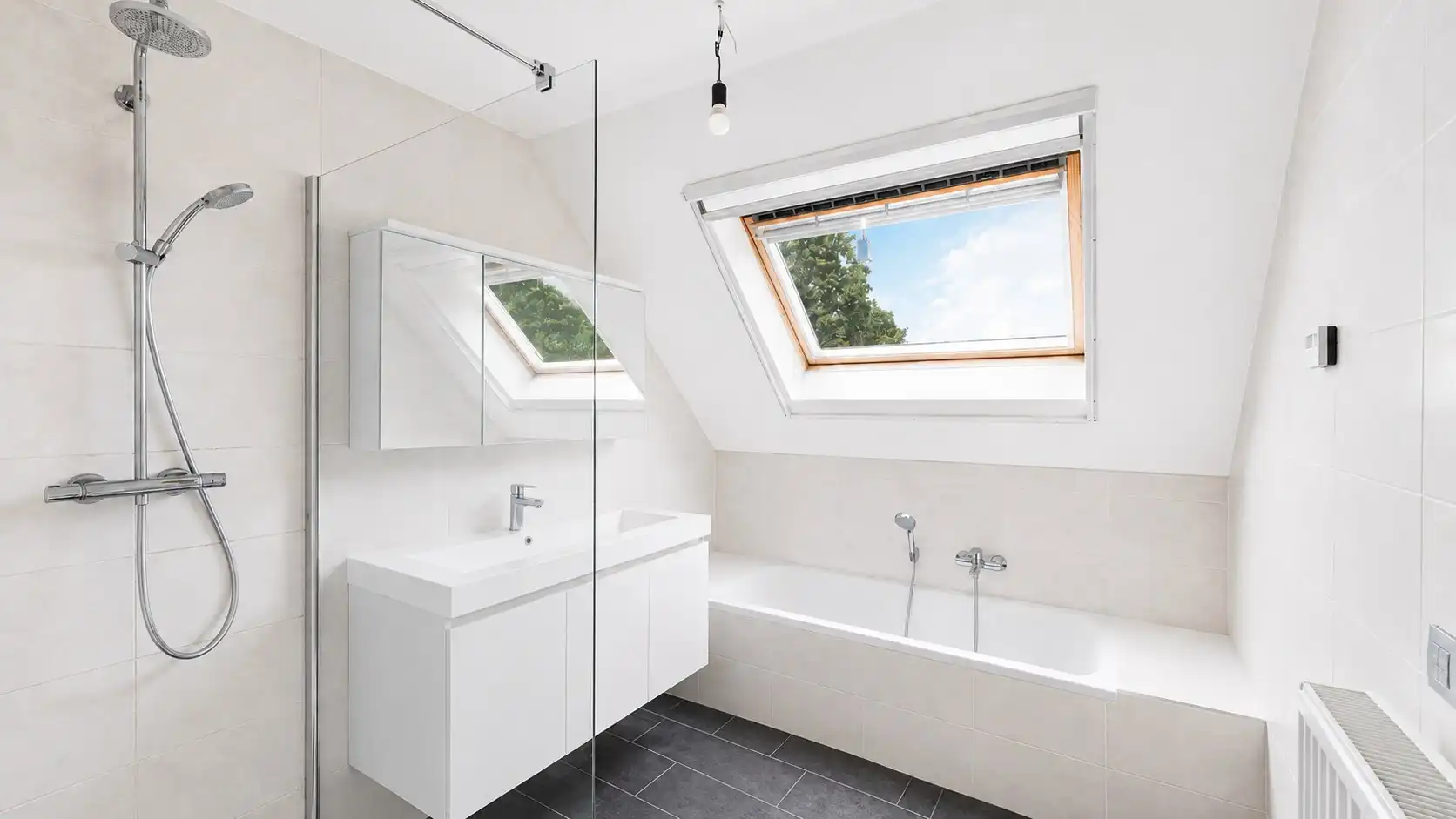 Halfopen woning met grote tuin en garage te Moerkerke-Damme foto 16