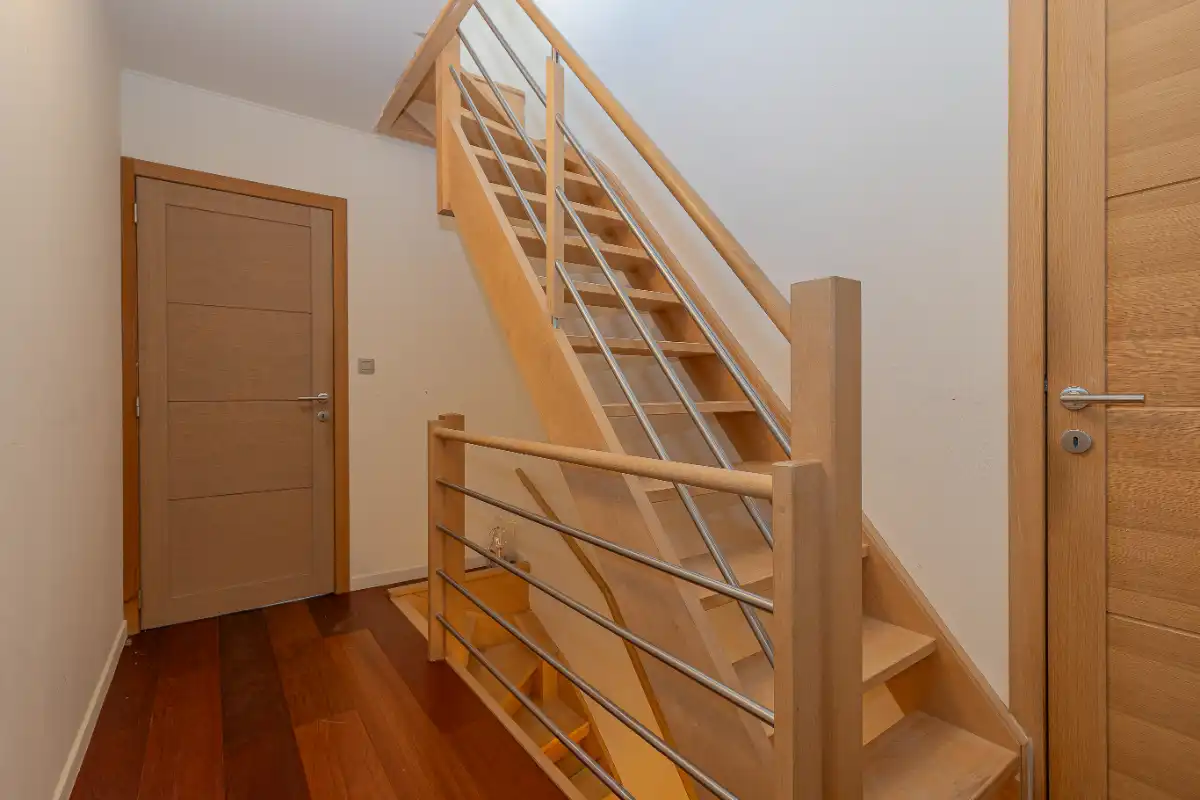 Multifunctioneel pand met praktijkruimte en instapklaar duplexappartement foto 9