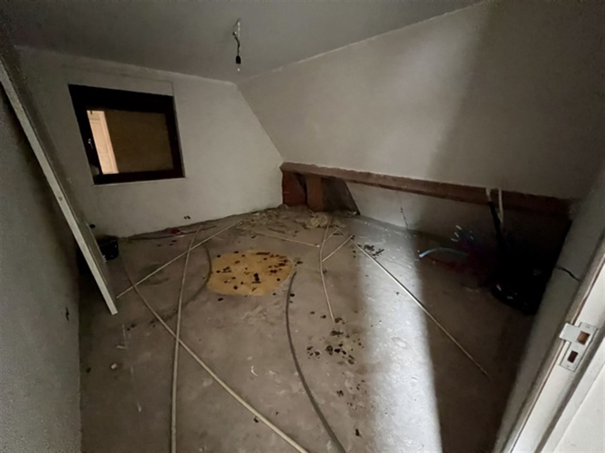 Te renoveren enorme villa foto 25