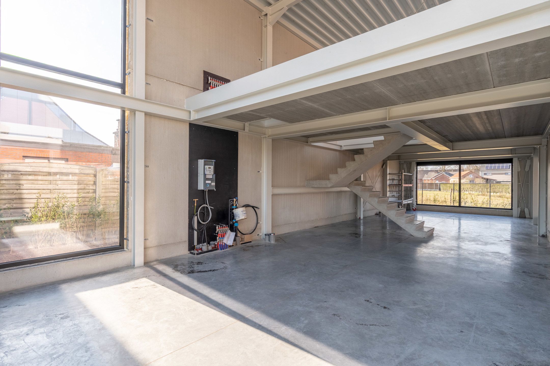 Nieuw handelspand van 245 m² met 5 pp op perceel van 605 m² foto 13