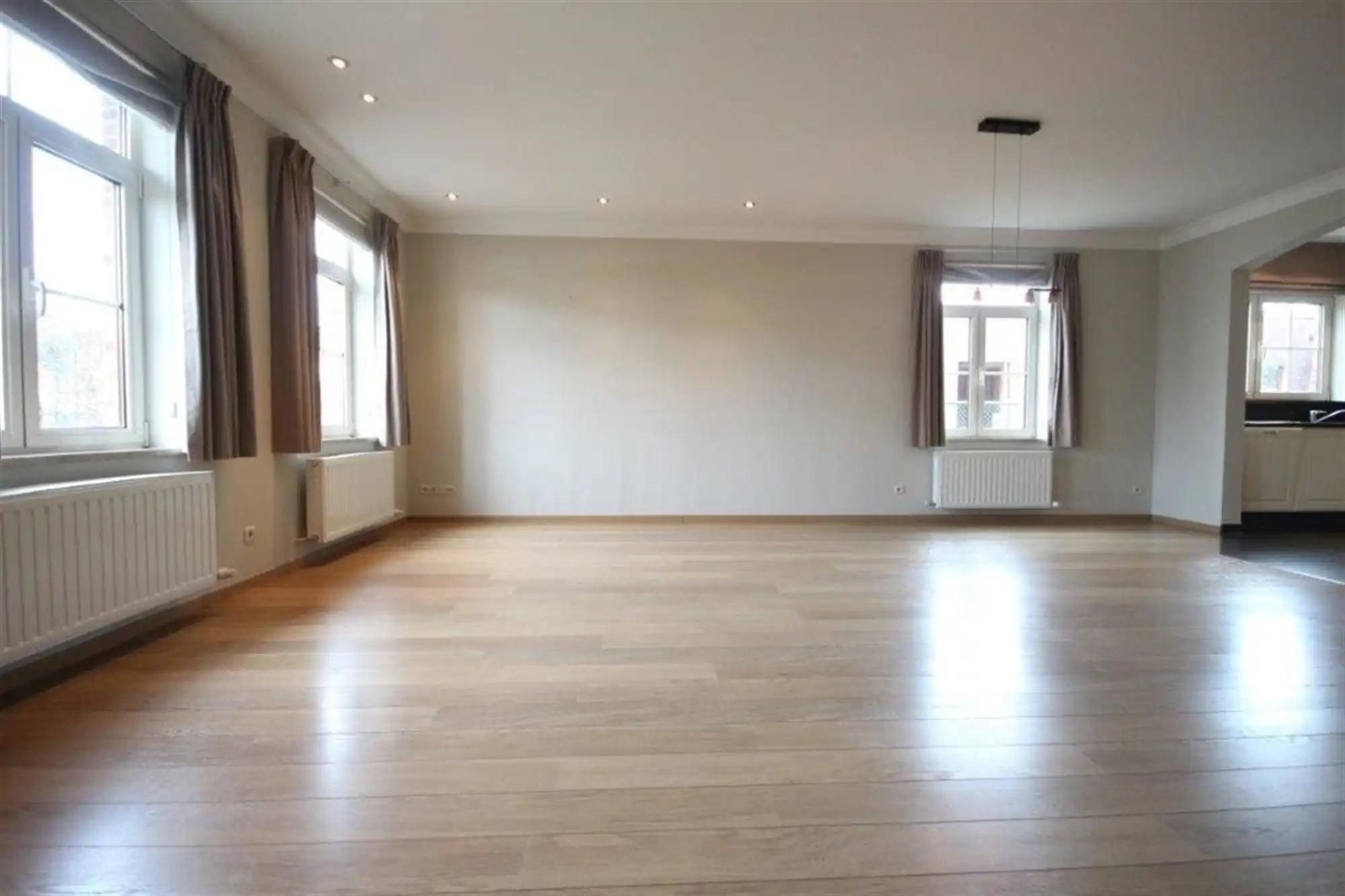 Verrassend ruim gelijkvloers appartement te Putte foto 4