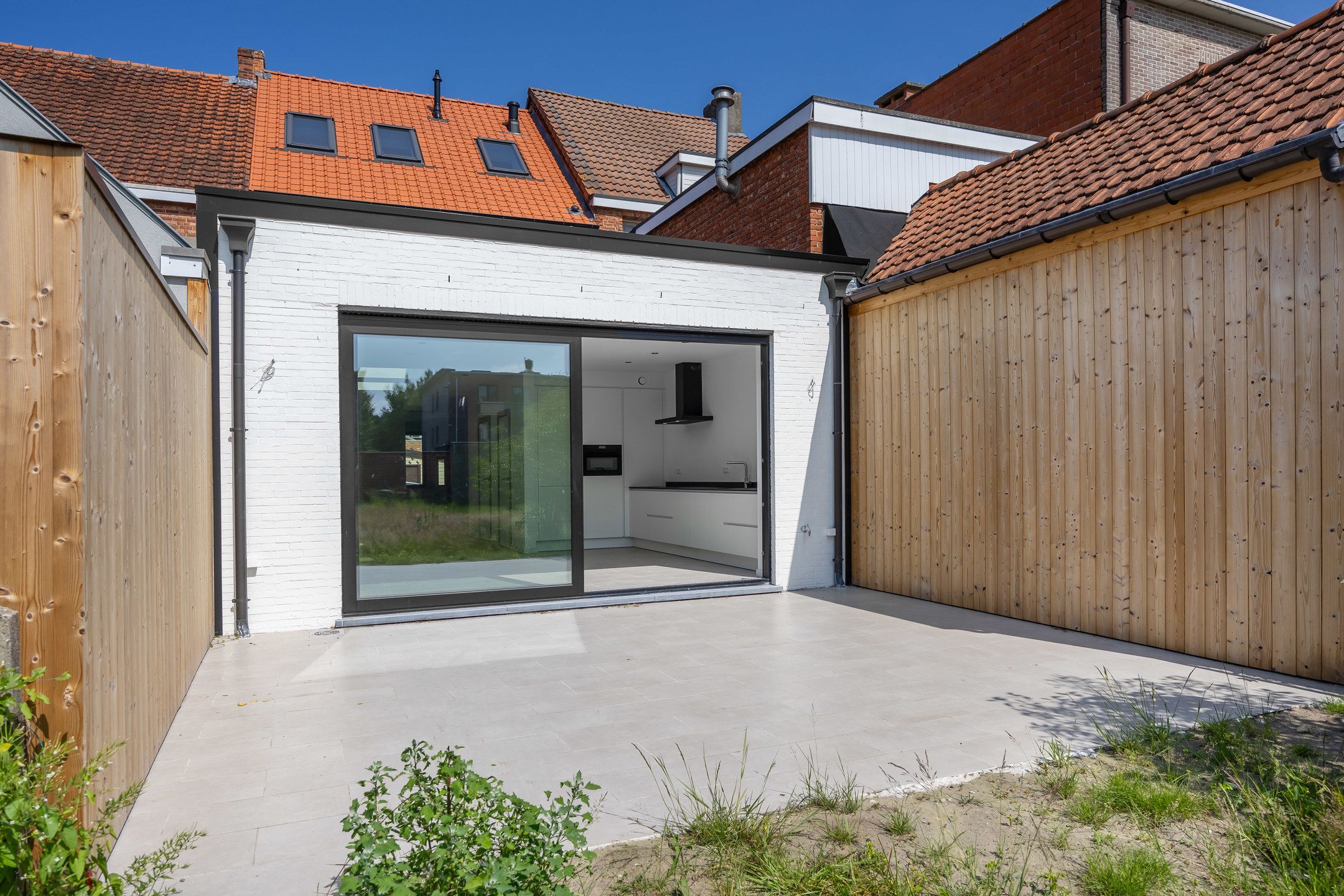 Vernieuwde gezinswoning met 4 slpks in hartje Brasschaat foto 7