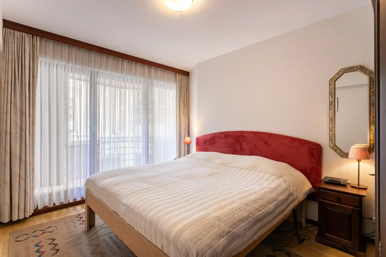 Ruim 3-slaapkamerappartement (EPC C) met terras en uniek zicht op de basiliek in hartje Halle foto 15