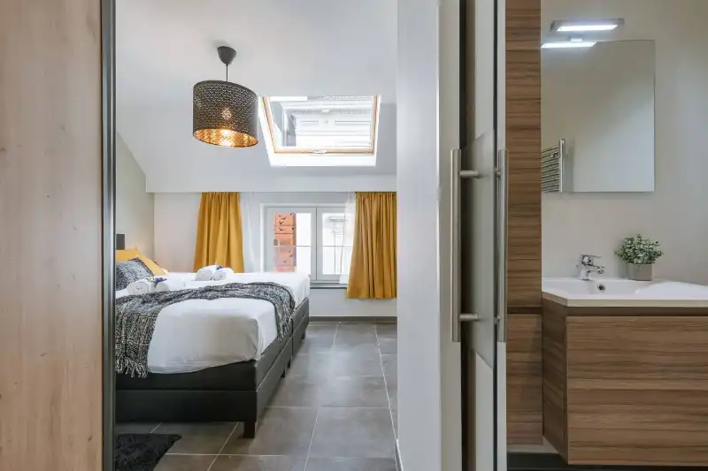 --- NIEUW --- Gemeubeld&nbsp;1-slaapkamerappartement in hartje Gent! foto 9