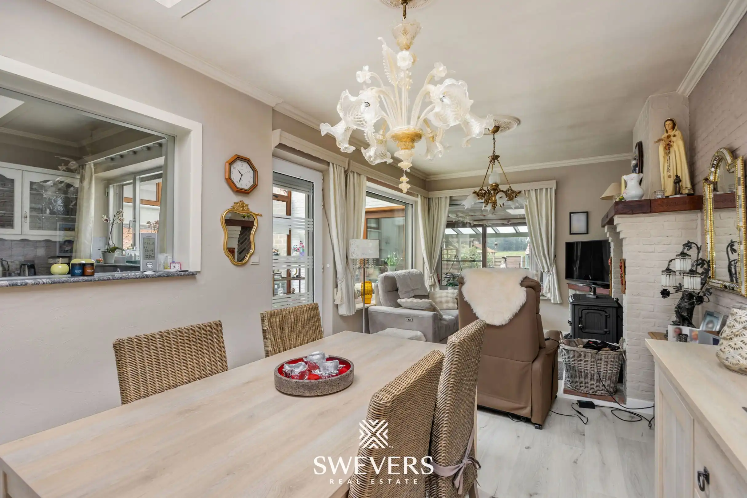 Royale gezinswoning met 257 m² woonruimte foto 4
