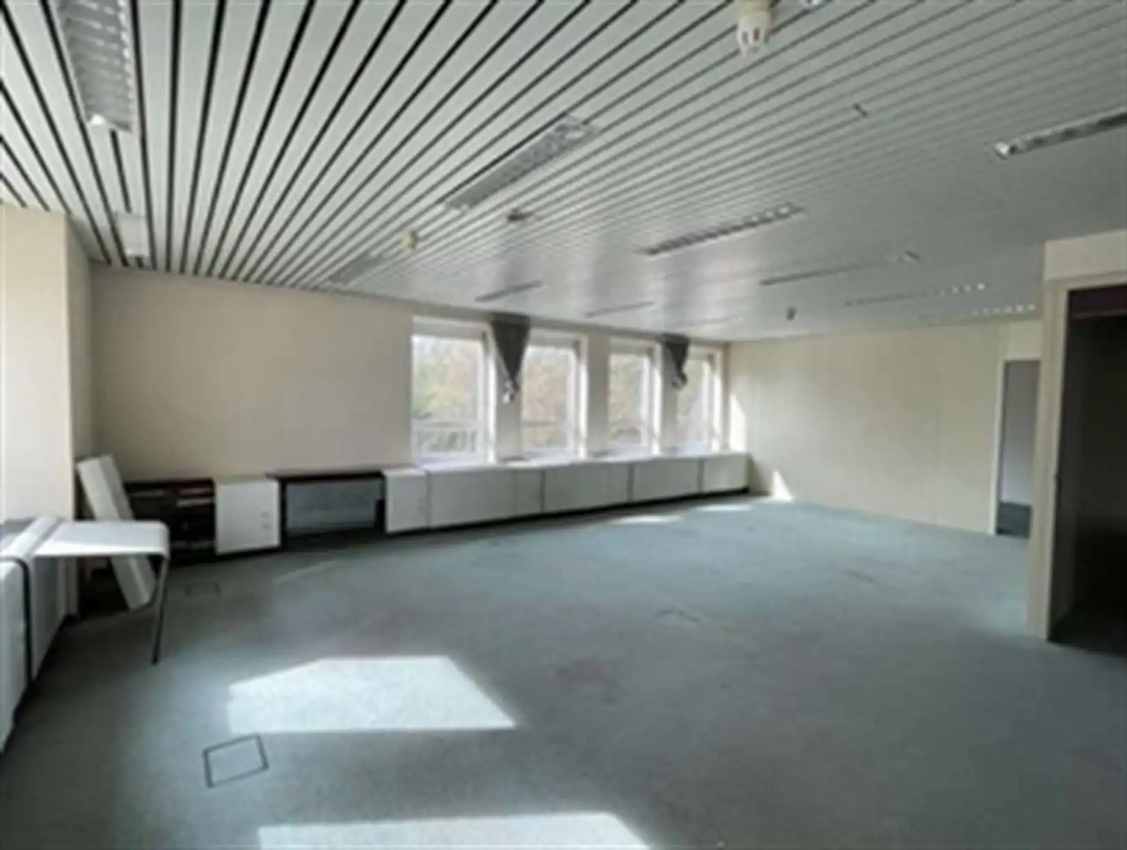 TRIOMF/ TRIOMPHE 173 - 174: twee gebouwen foto 8