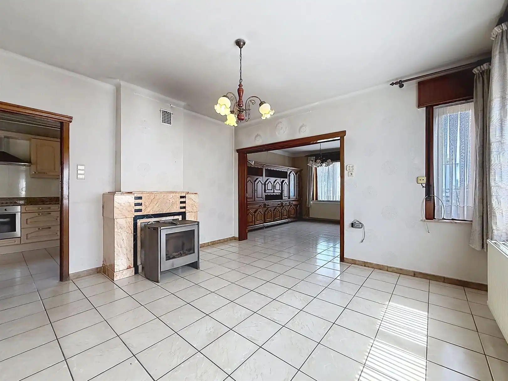 Te renoveren woning met 3 slpks en zolder, tuin, 12a 06ca foto 11