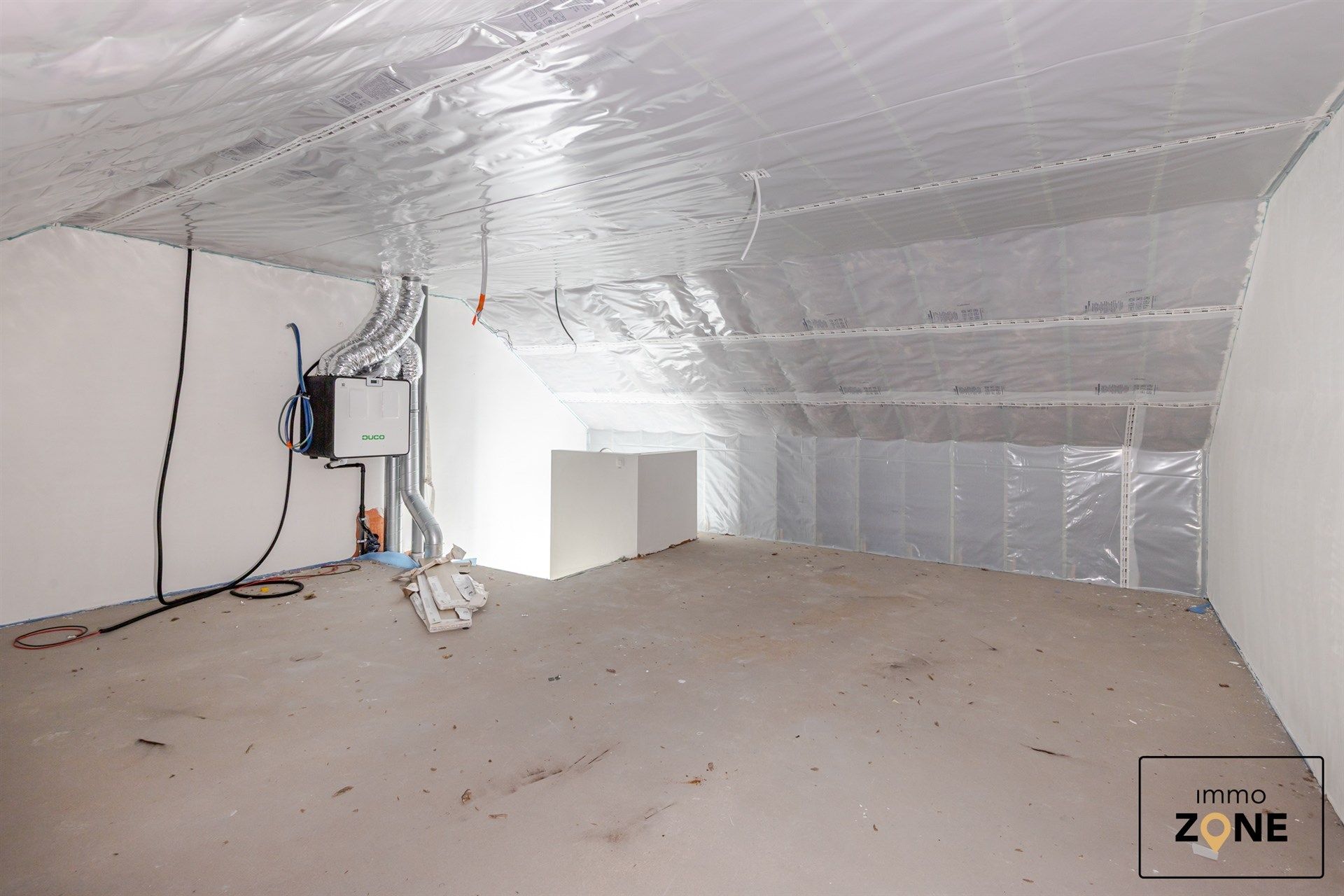 Nieuwbouwwoning in rustig binnengebied foto 11