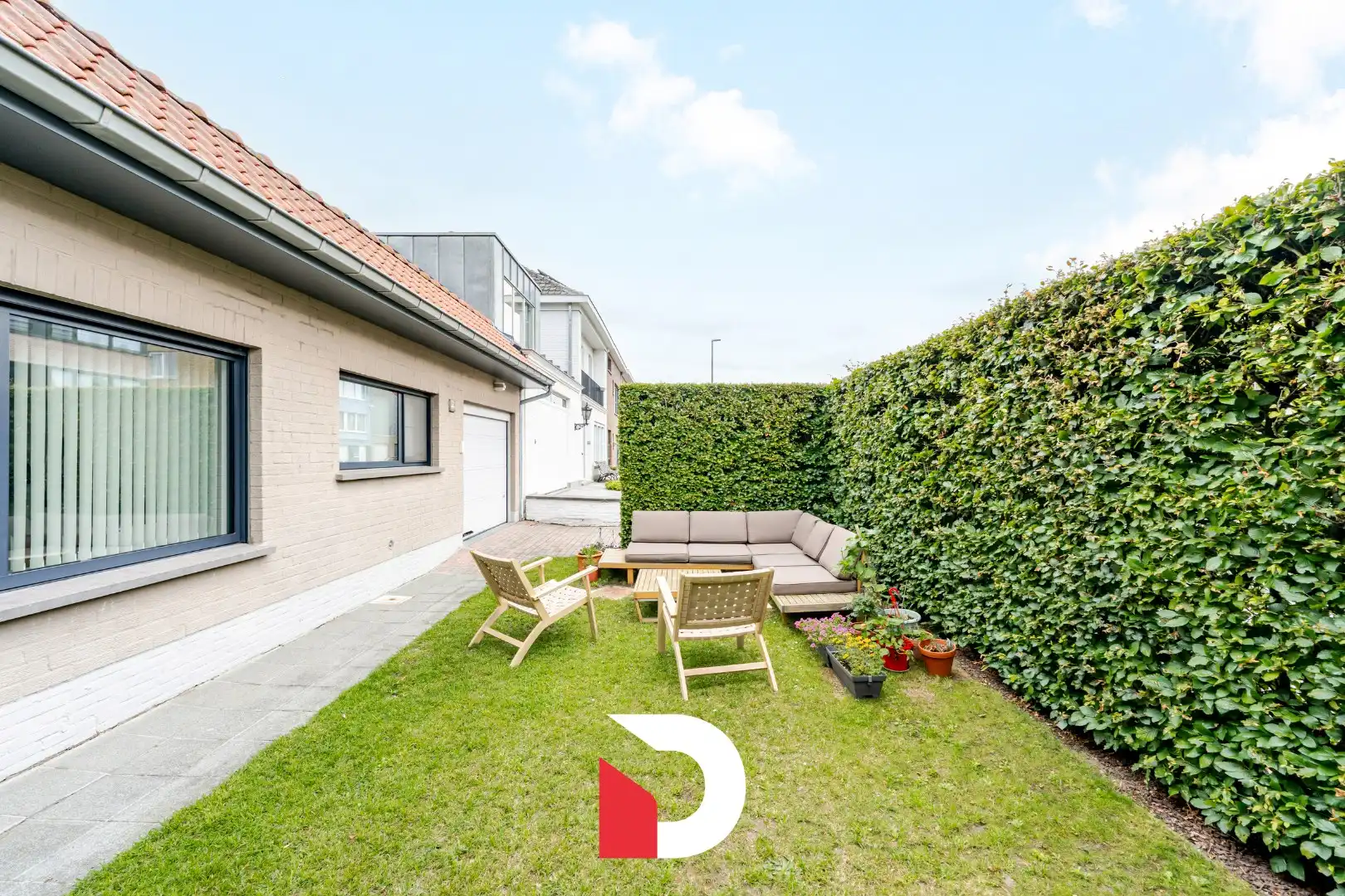 Instapklare hoekwoning met praktijkmogelijkheid in topbuurt nabij centrum Brugge foto 8