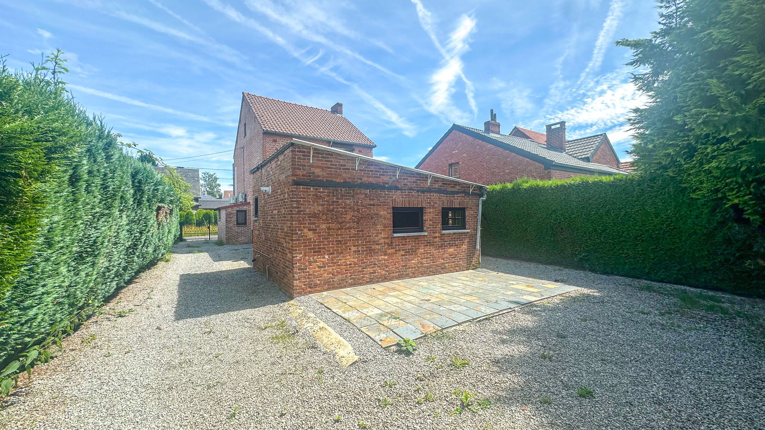 Karaktervolle woning met moderne afwerking en zonnige tuin! foto 34