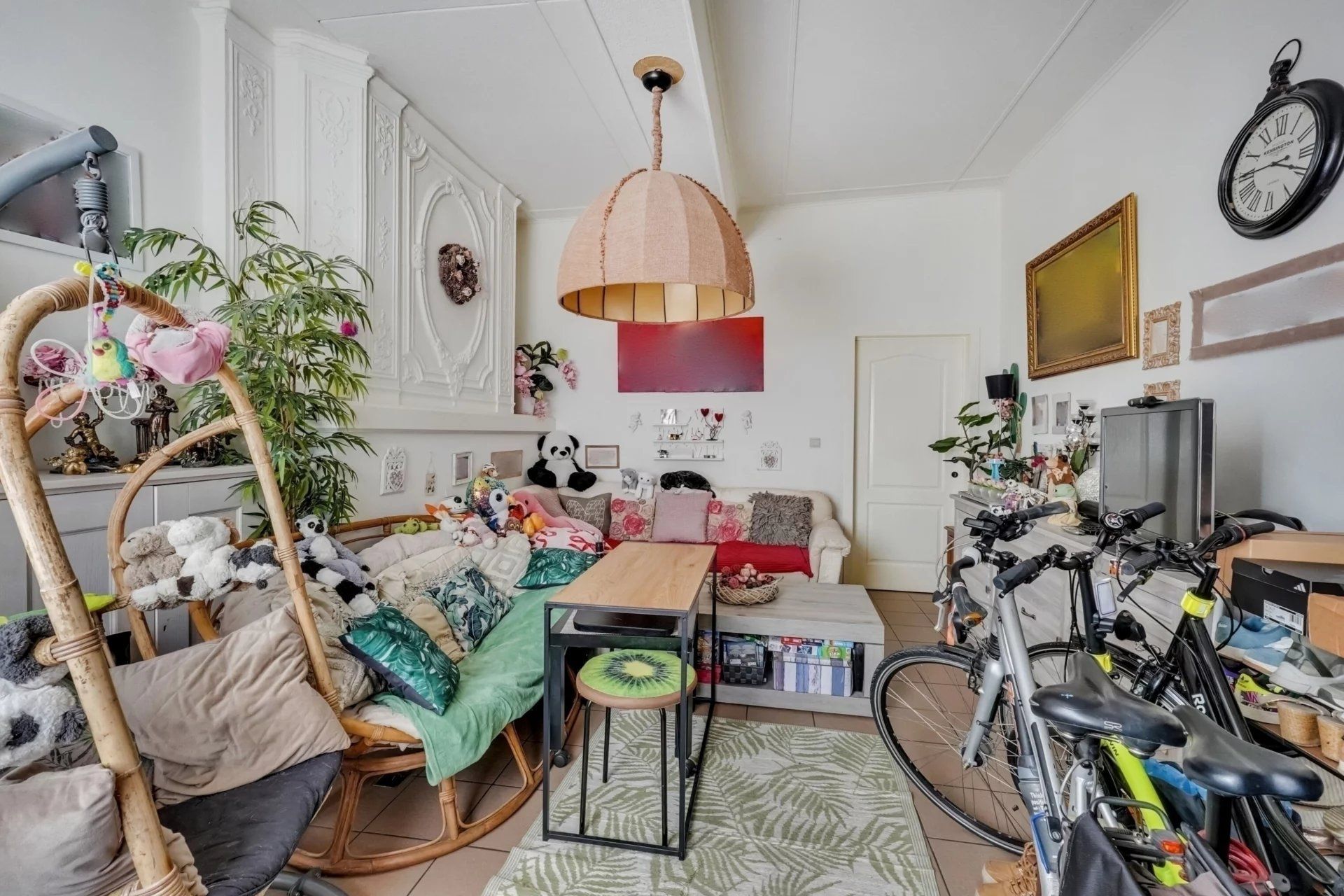 Ruime, te renoveren stadswoning foto 3