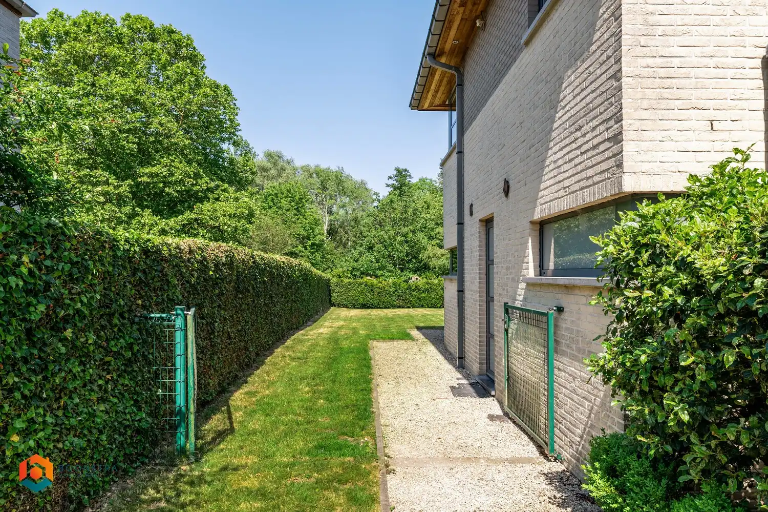 Zeer ruime energiezuinige villa in doodlopende straat met 4 spkrs op 1836 m² foto 29
