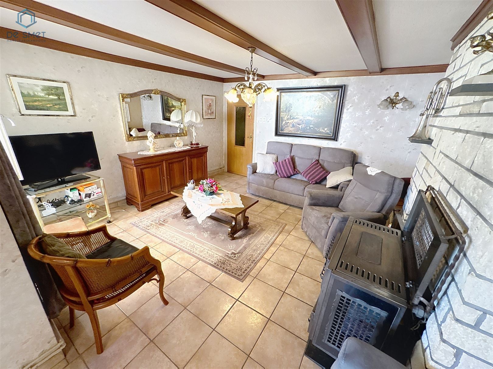 Veelzijdige Te Renoveren Woning met Handelsruimte in het Hart van Schendelbeke foto 5