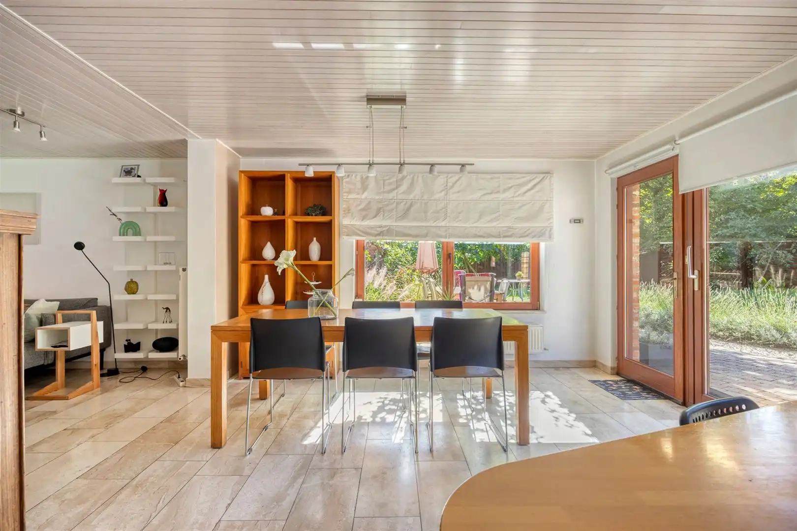TE KOOP: Uniek woon- en investeringspand met ruime woning en 6 verhuurde studio’s te Heusden-Zolder! foto 17