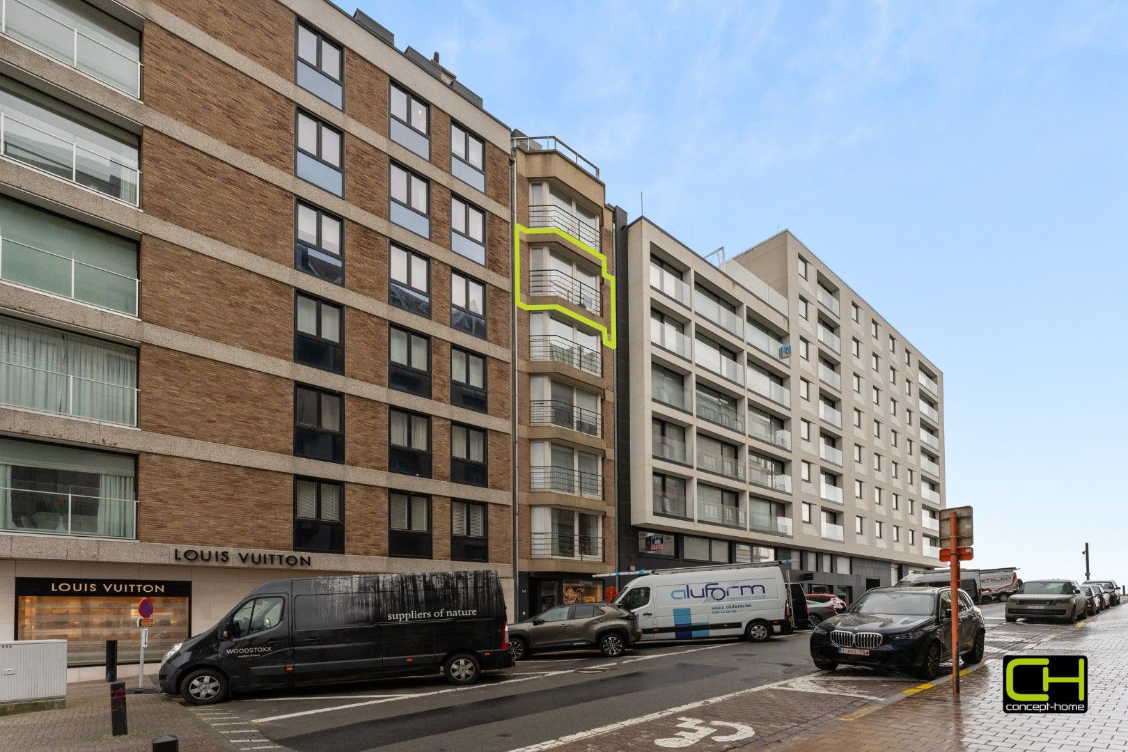 Stijlvol gerenoveerd appartement met twee slaapkamers te koop in Knokke-Heist foto 16