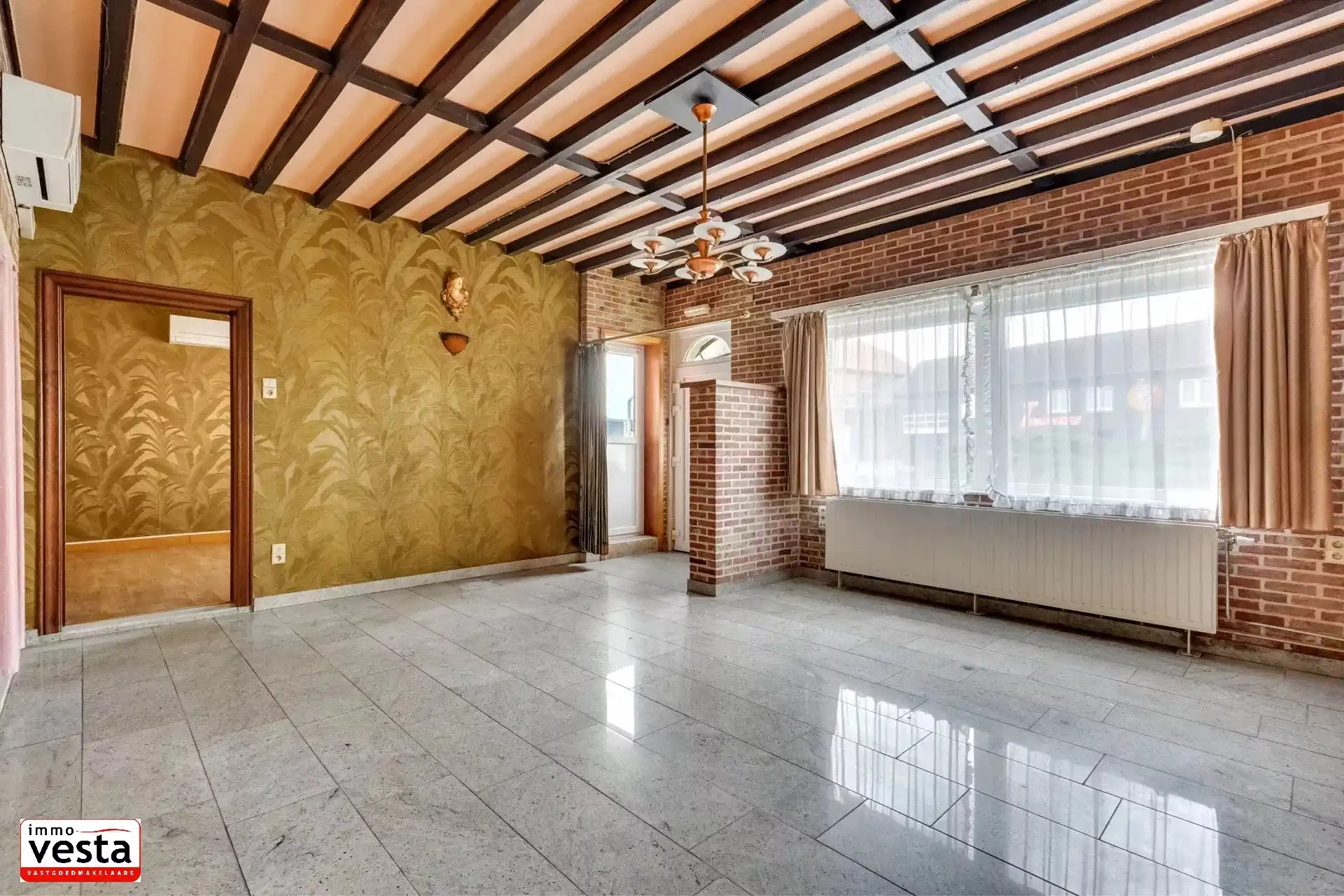 Op te knappen handelspand met mogelijkheid tot herbestemming foto 9