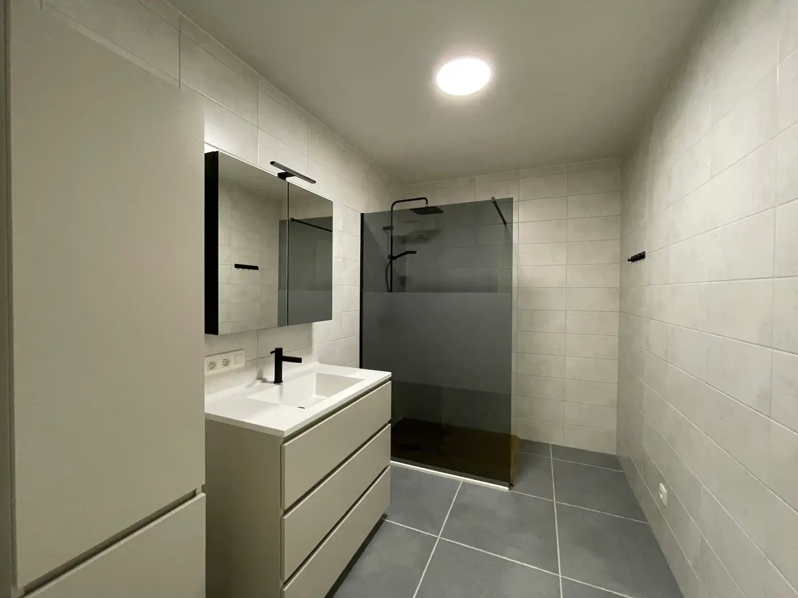 Gelijkvloers 2 slpk BEN appartement in centrum Bree foto 9