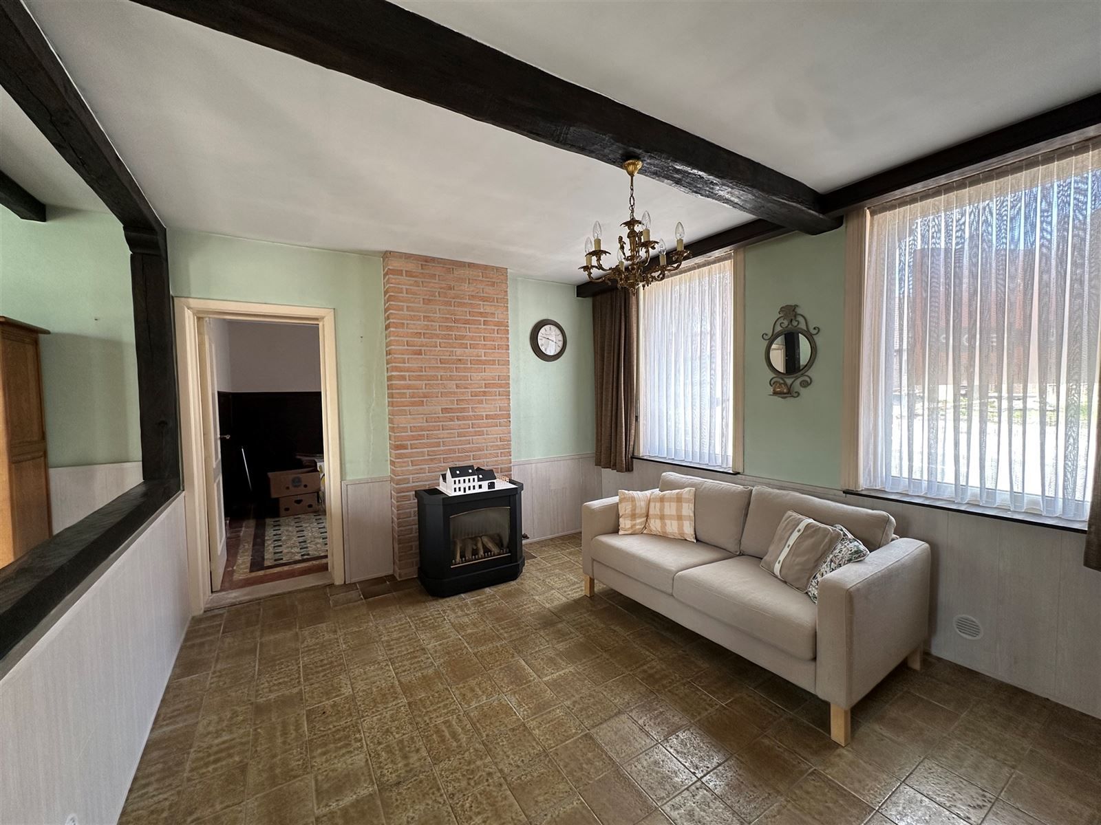 Charmante te renoveren woning te Erwetegem! foto 5