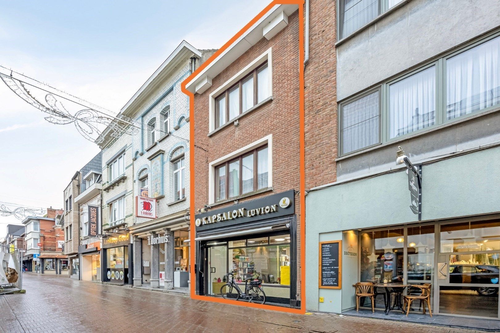 Handelszaak met woonst te koop - TOPLIGGING HOOGSTRAAT foto 2