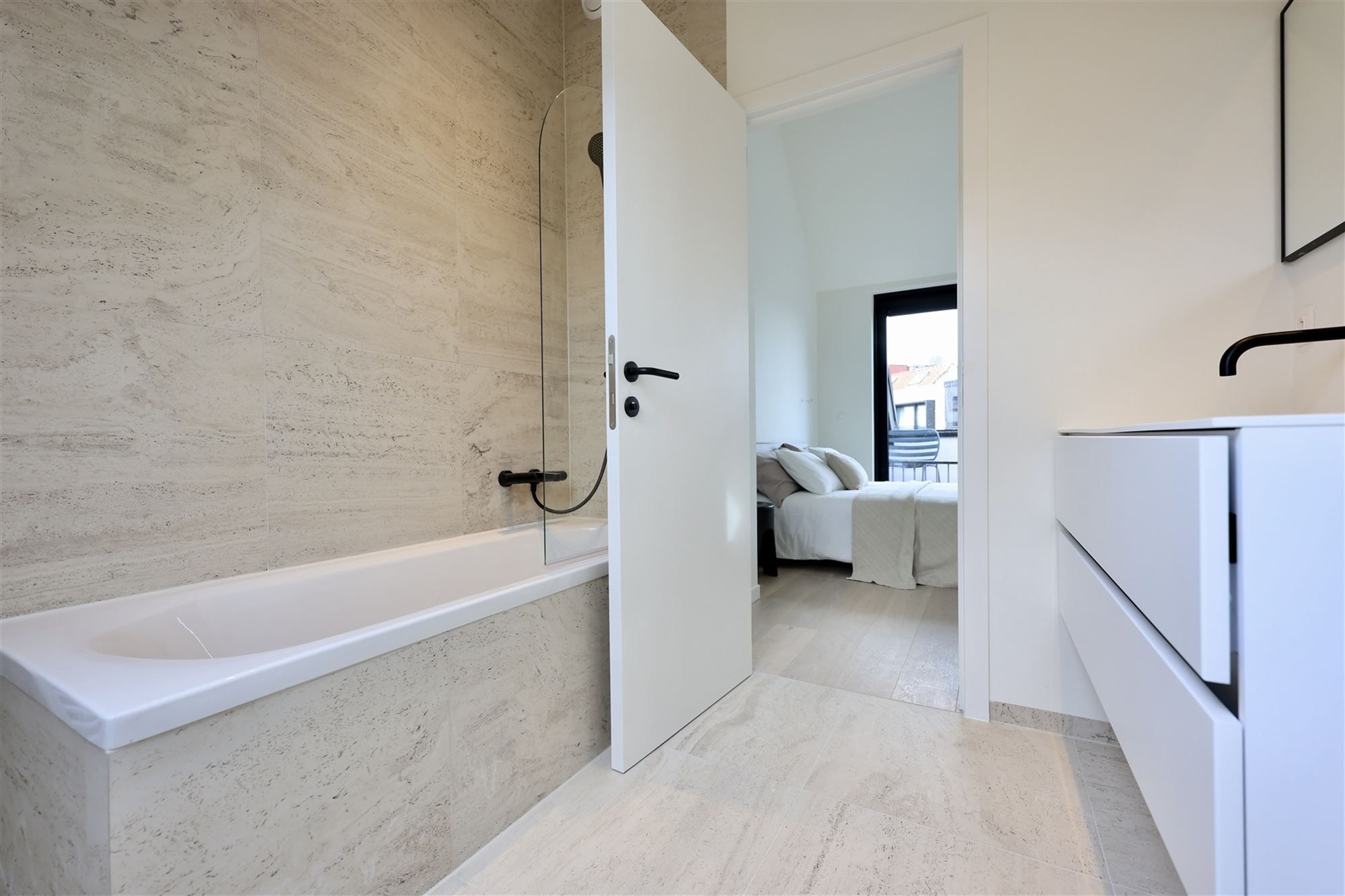 Prachtige karakterwoning nabij Park Spoor Noord foto 25