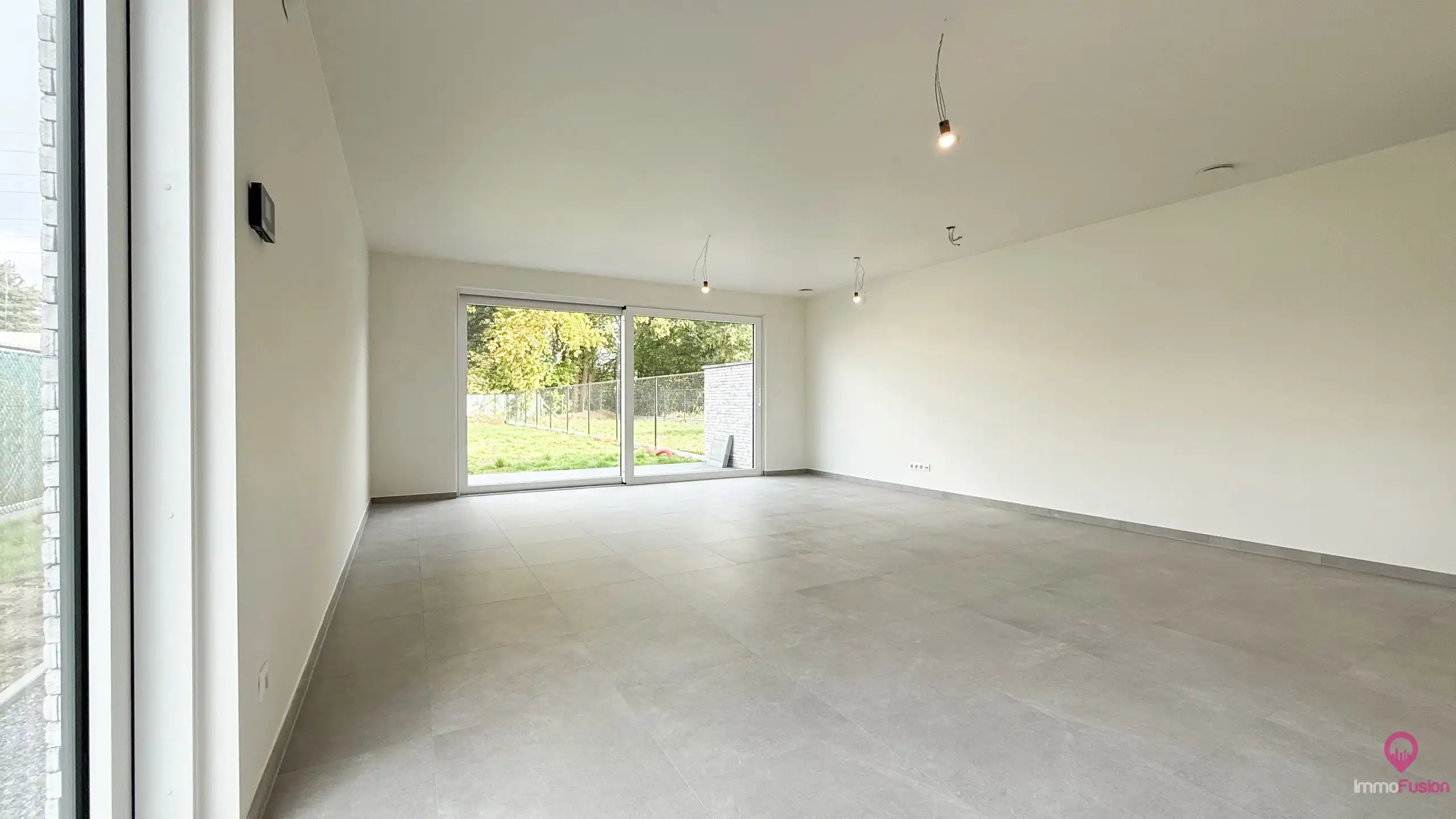 Praktische nieuwbouwwoning met 3 slpks in rustige straat! foto 13