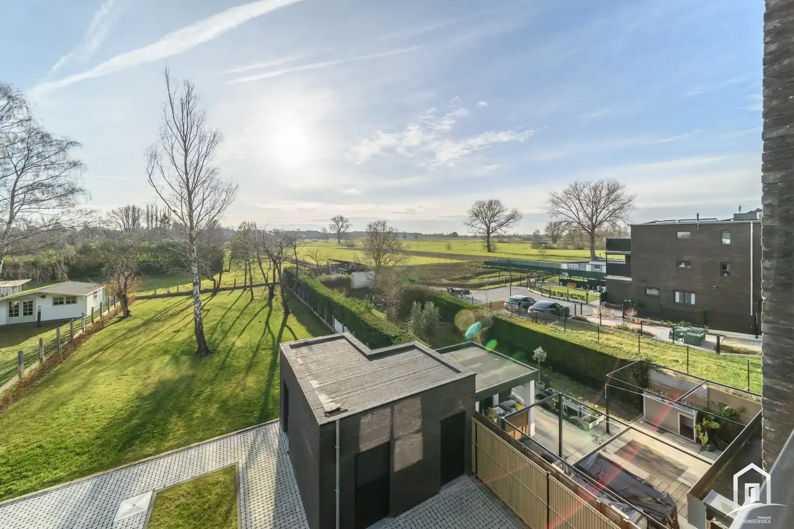 Uiterst ruim en lichtrijk duplex-appartement te Aalst foto 4