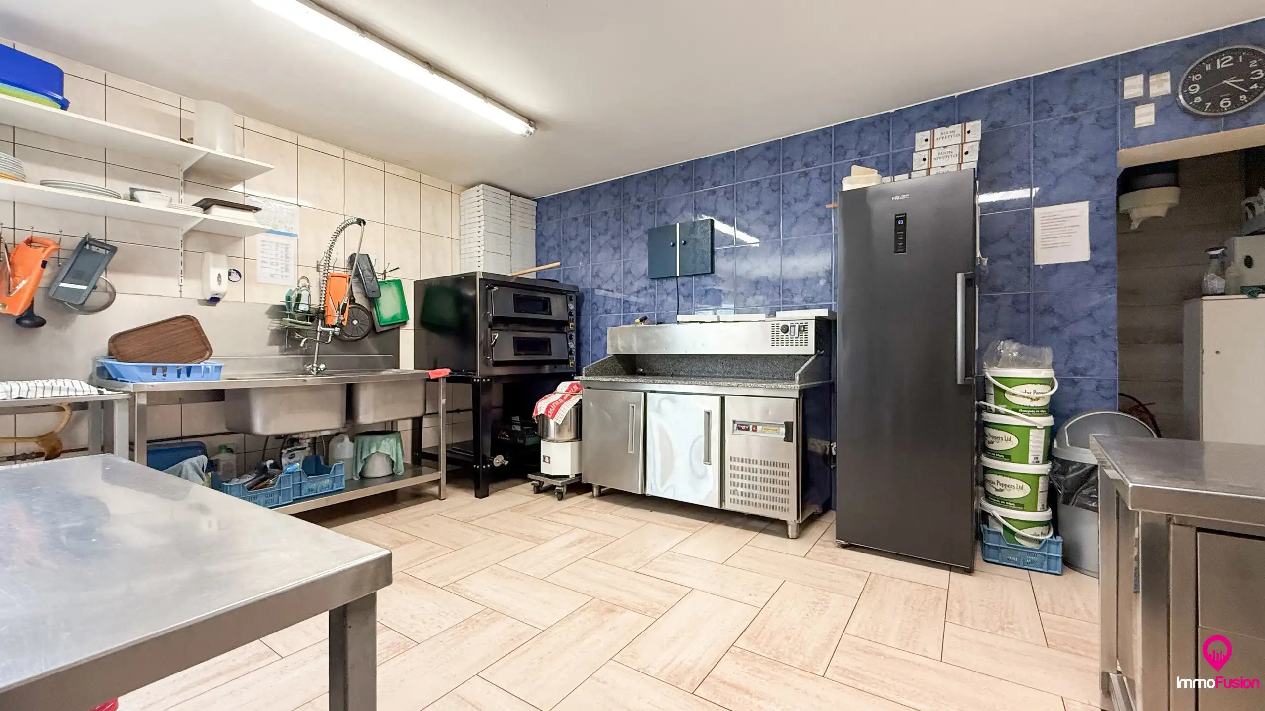 Unieke investeringskans: handelspand én appartement met tuin foto 12