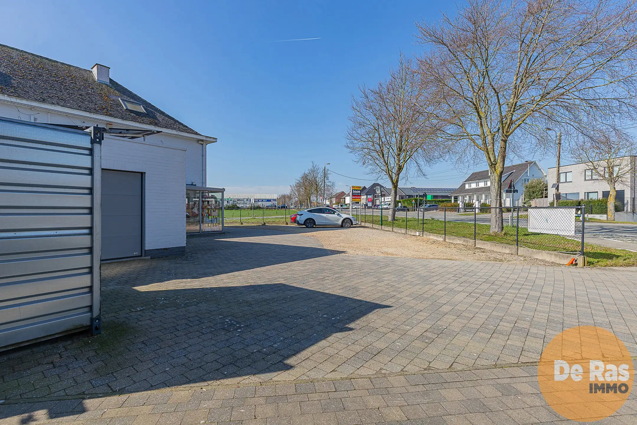ERPE - Handelswoning met grote zichtbaarheid en parking foto 4