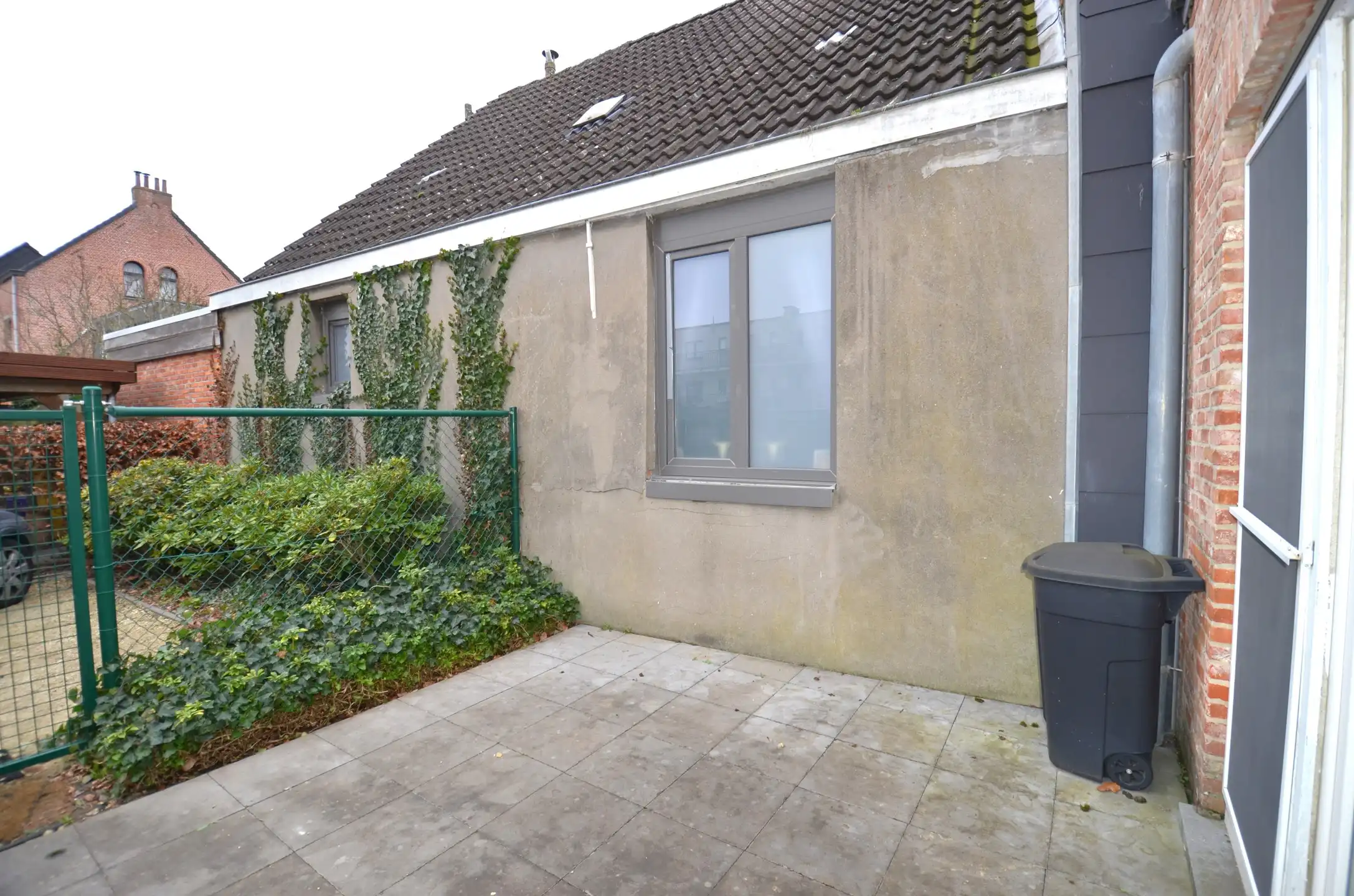 Gelijkvloers appartement met 2 slaapkamers foto 17