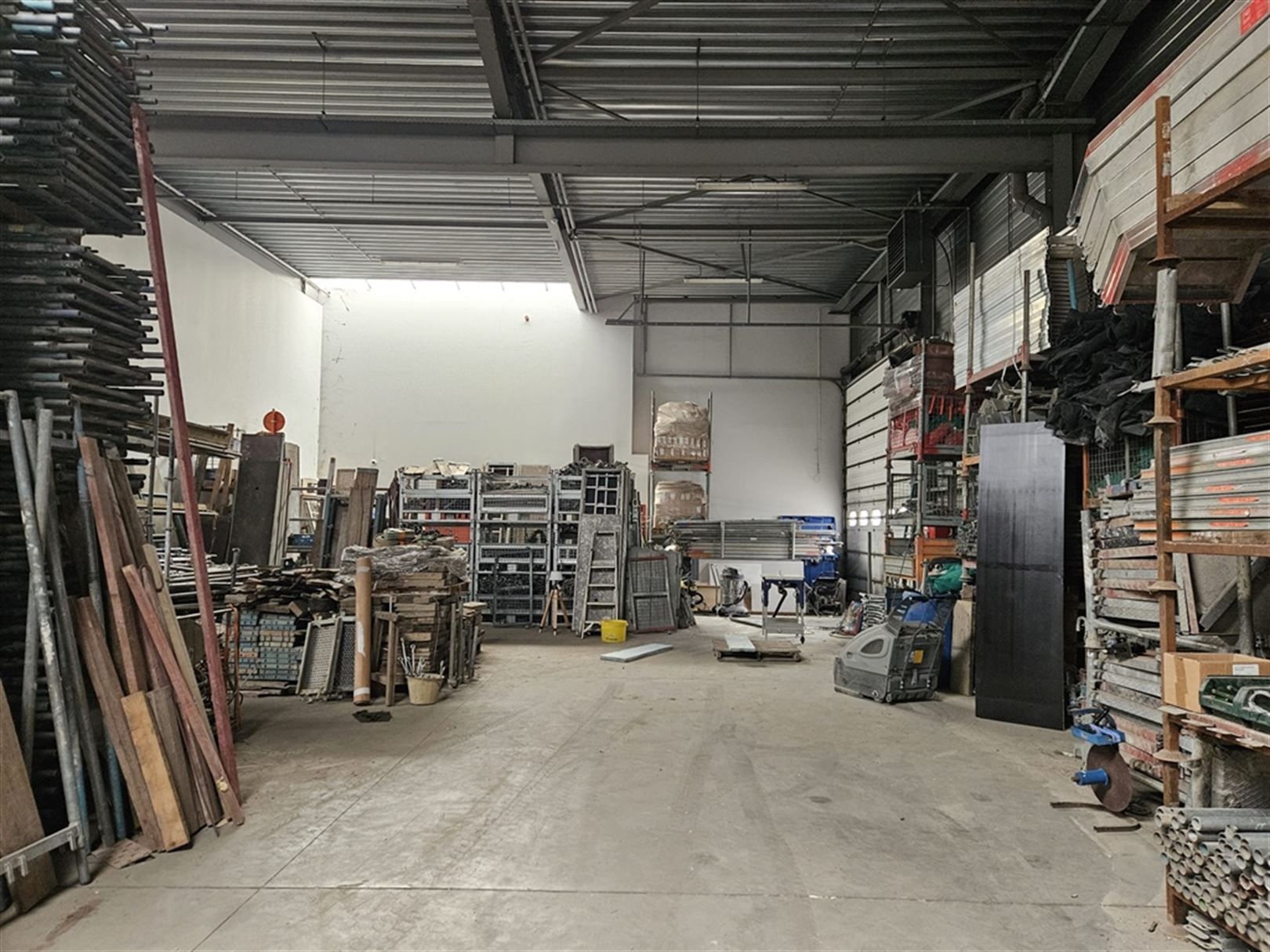 Goed bereikbare kantoren + magazijn foto 9