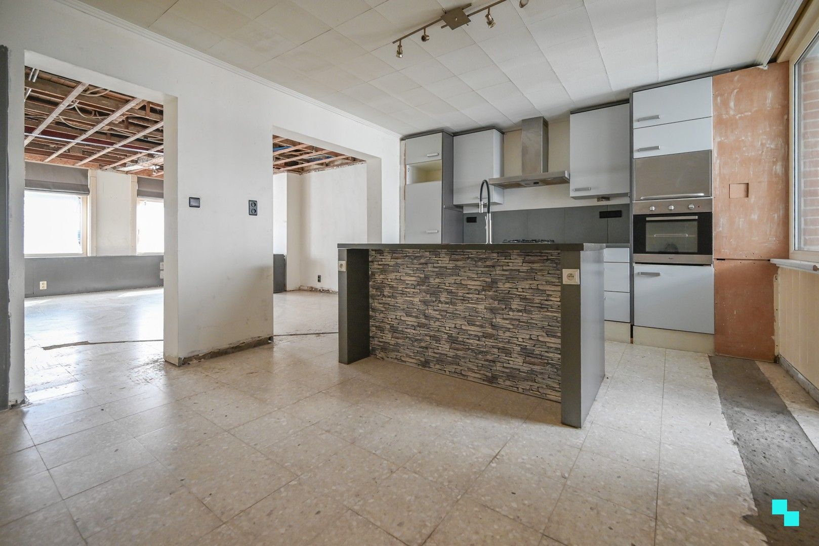 Woning gelegen nabij het centrum van Ingelmunster foto 7