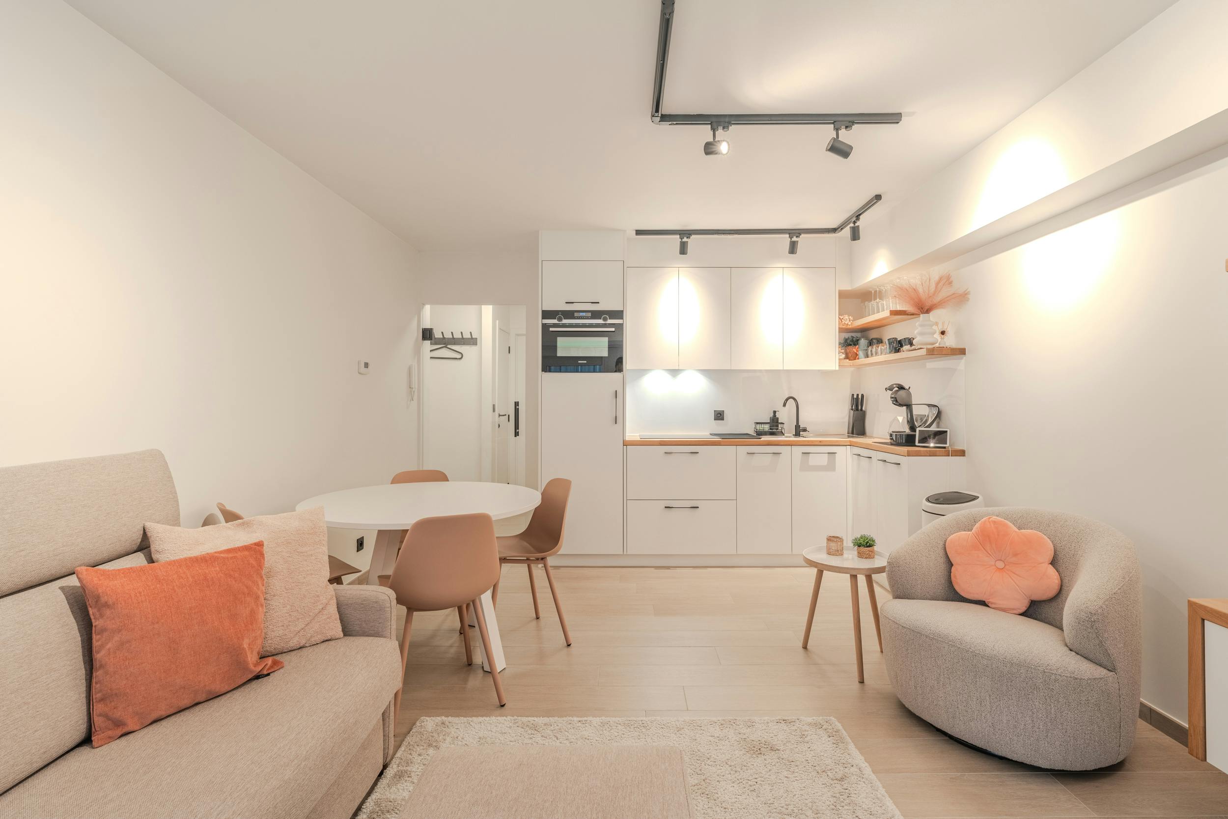 Lichtrijk appartement met aparte slaapruimte te Middelkerke! foto 8