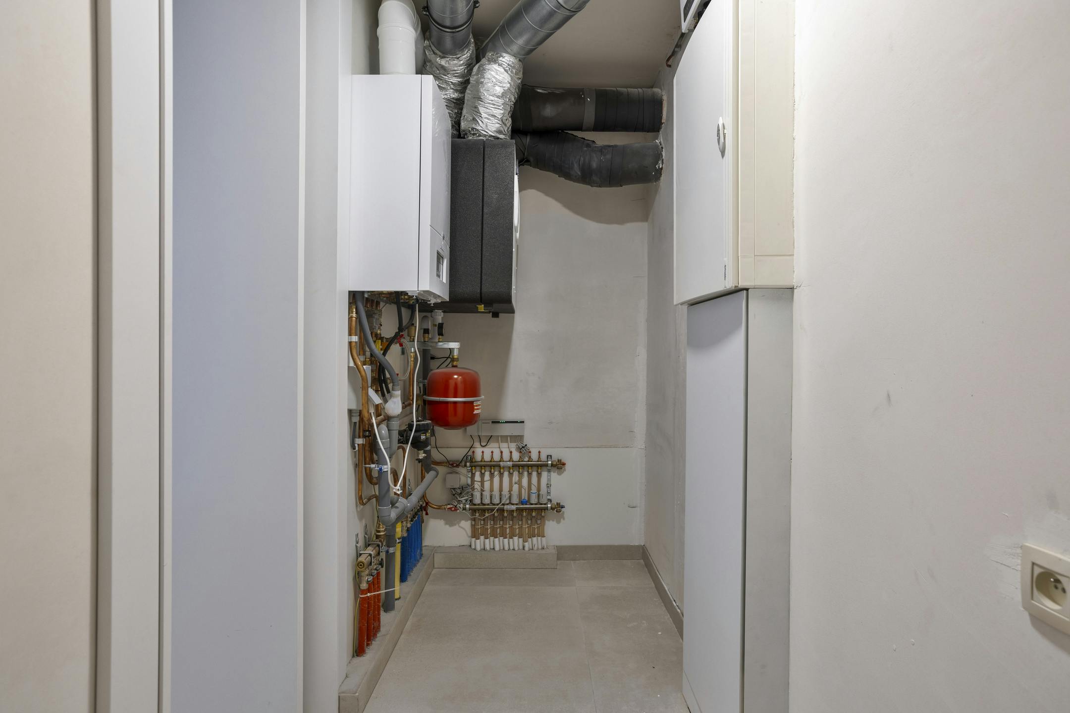 Nieuwbouwappartement te koop in de Ieperstraat in Poperinge foto 21