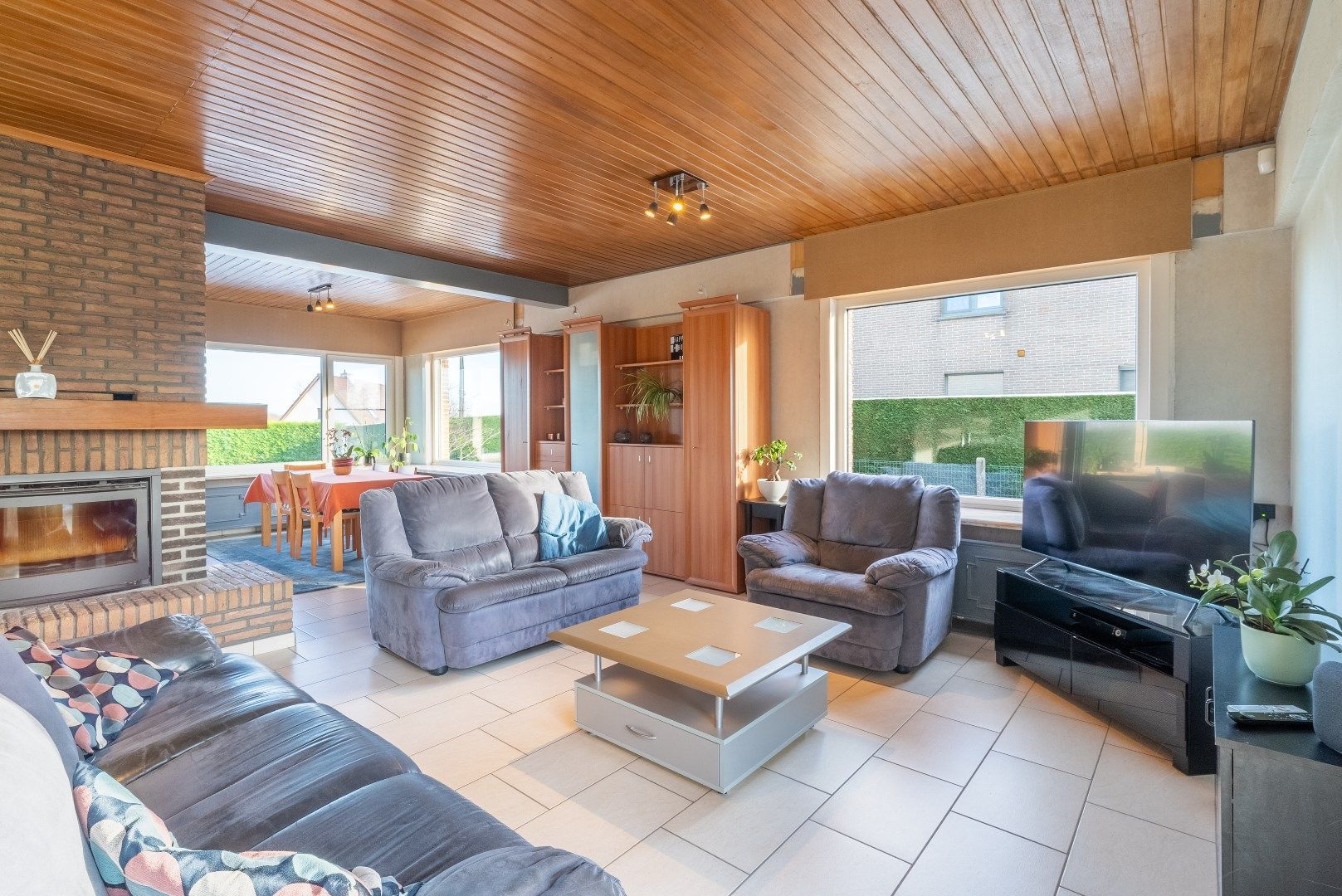 Ruime villa met prachtig uitzicht!  foto 4