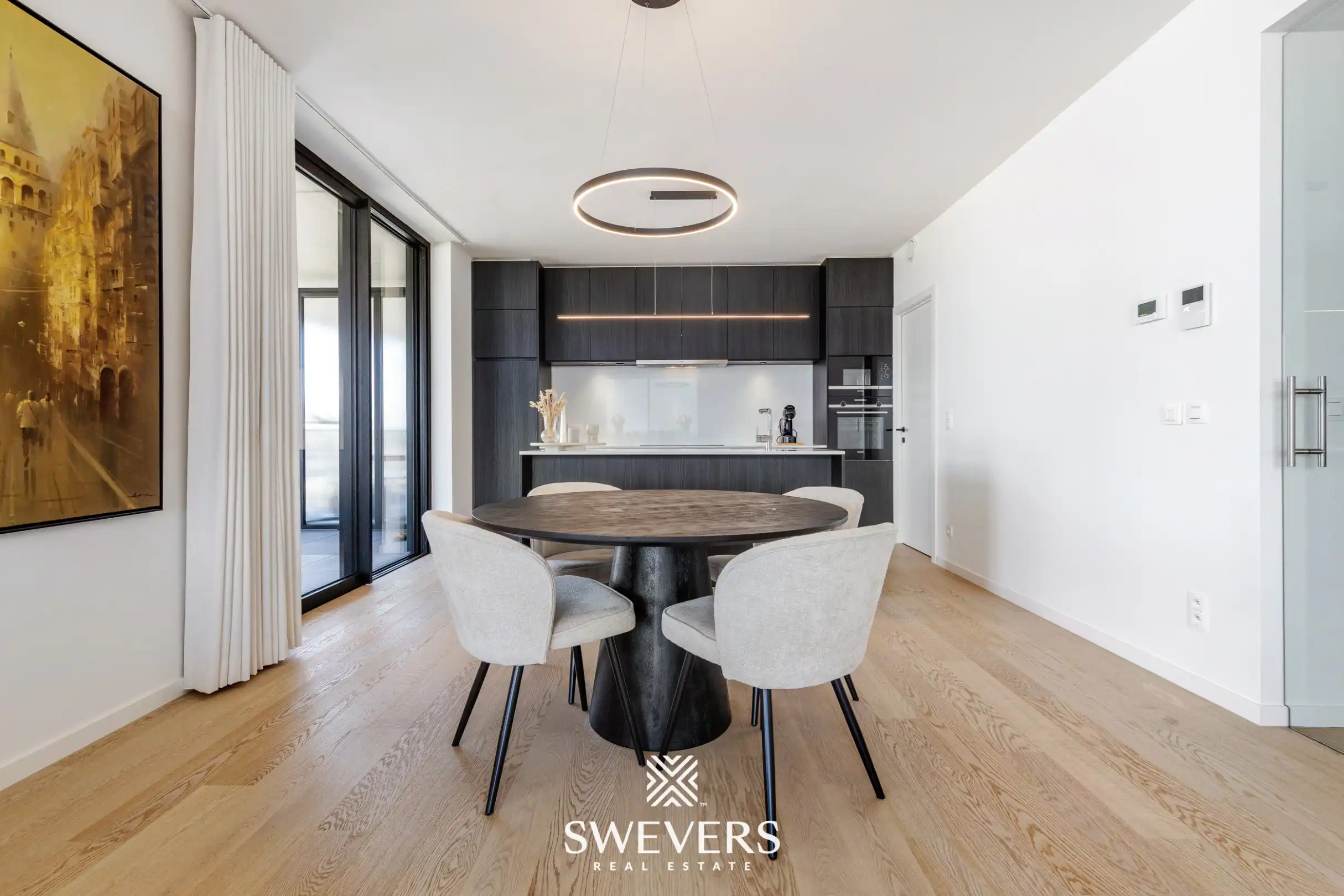 Fantastisch appartement met 3 slaapkamers en ruim terras op de Markt in Beringen  foto 8