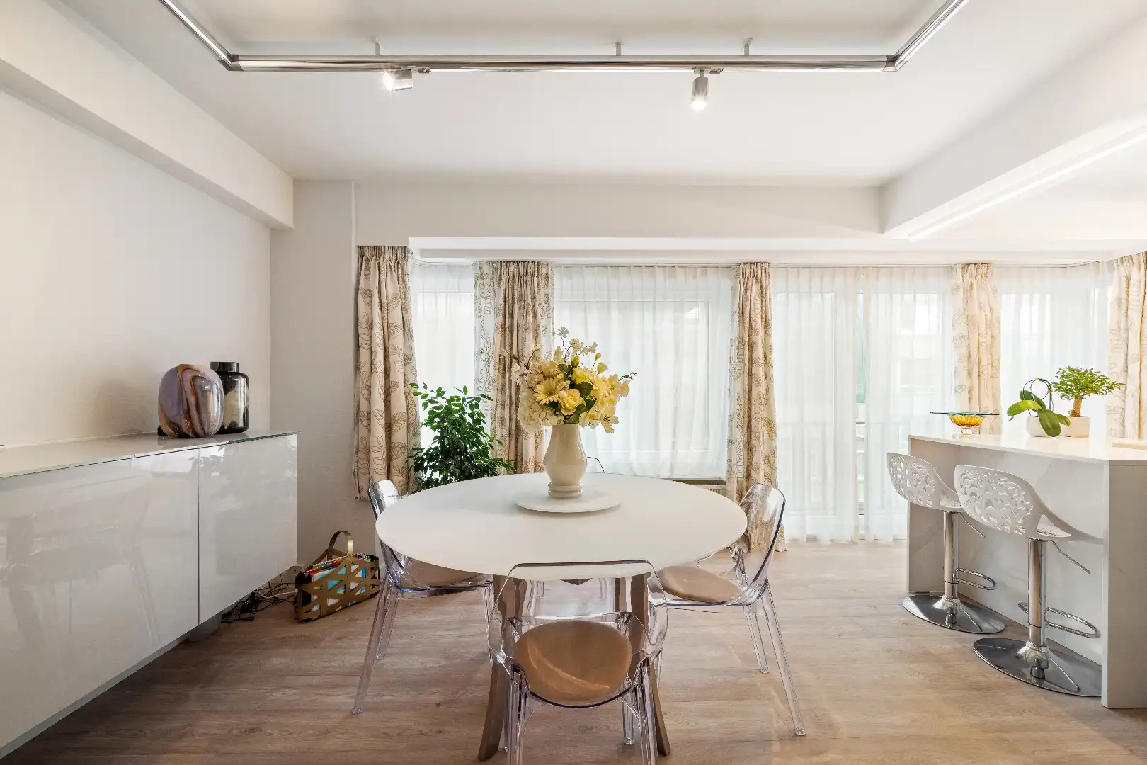 Prachtig instapklaar appartement foto 2