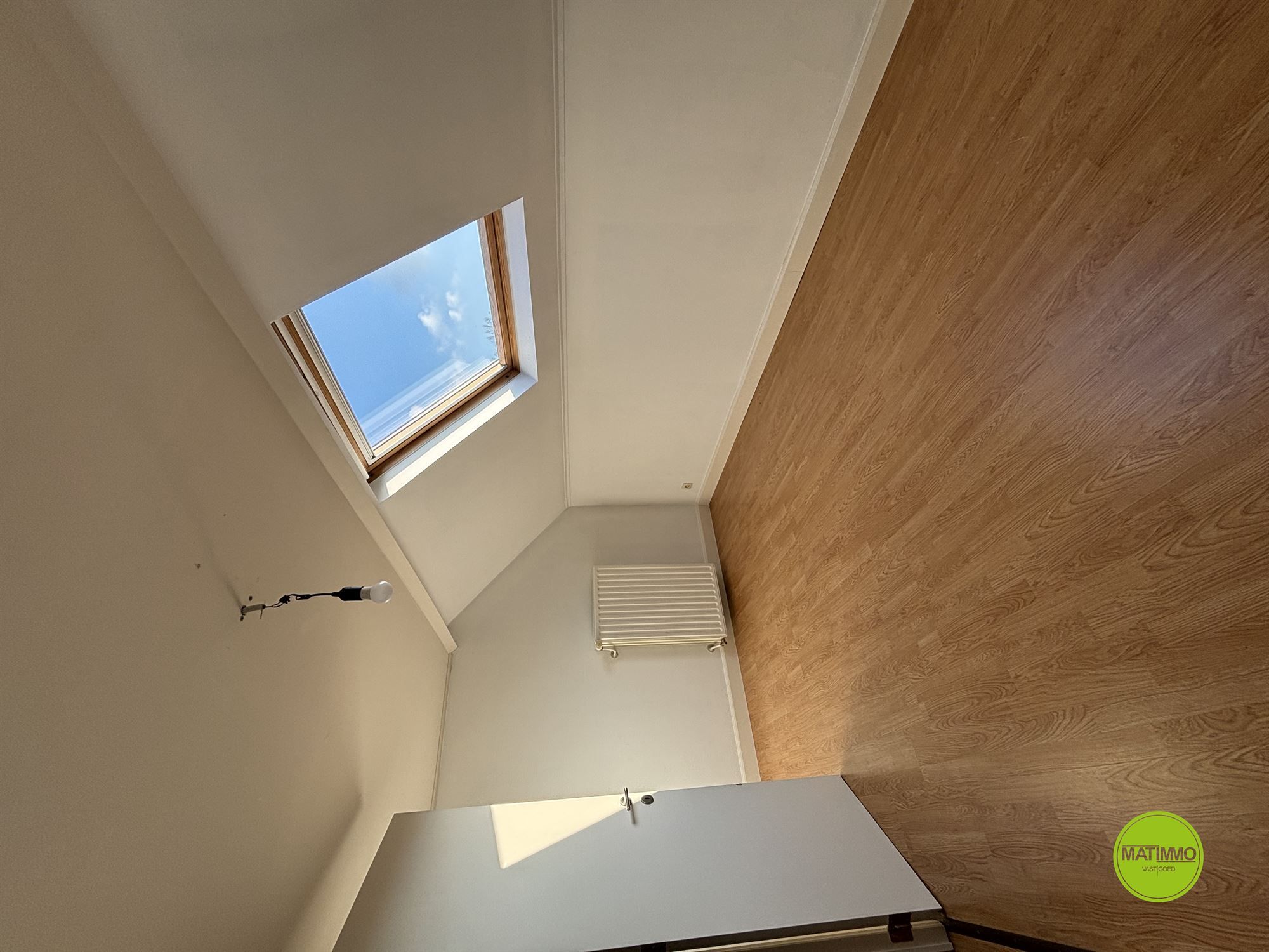 Charmante woning te huur in Mol met gezellige tuin. foto 8