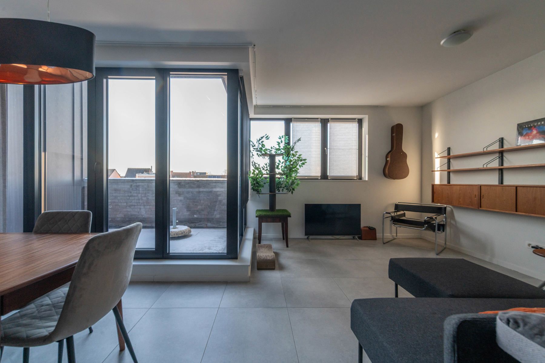 Instapklaar appartement met twee slaapkamers en autostaanplaats.&nbsp; foto 2