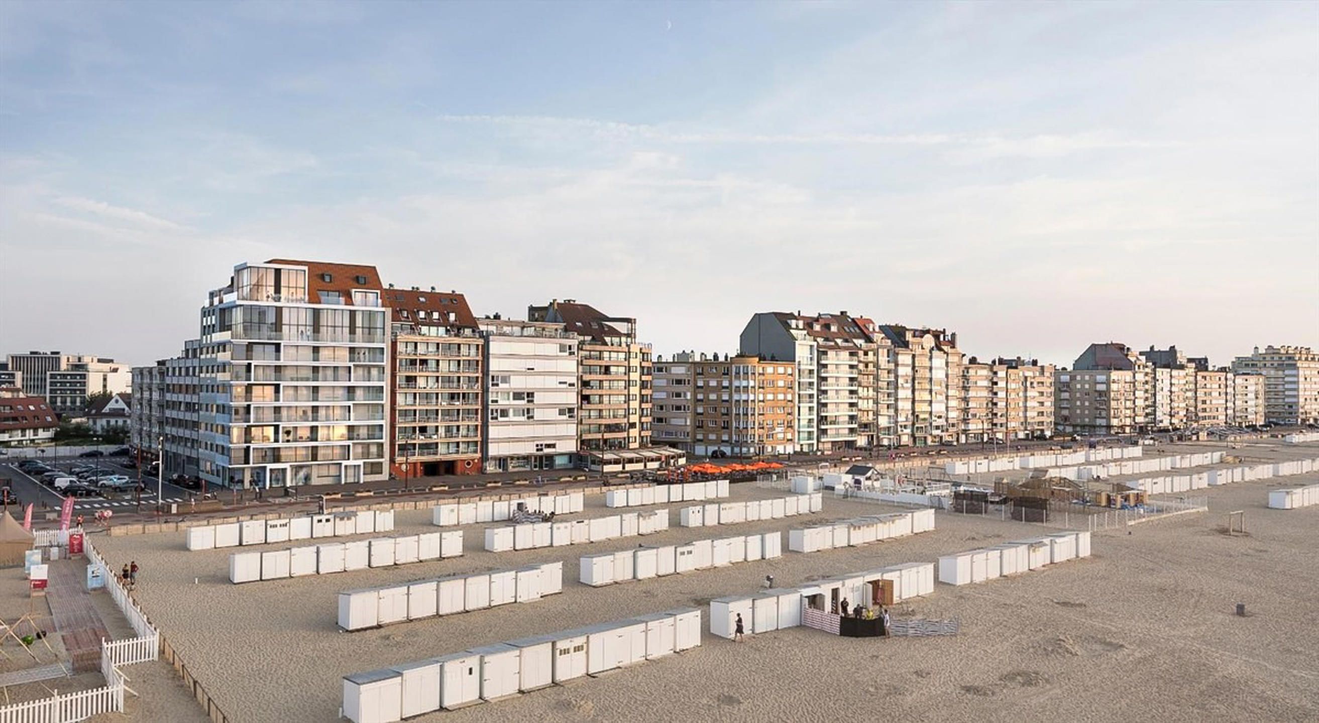 Gerenoveerd appartement met frontaal zeezicht  foto 13