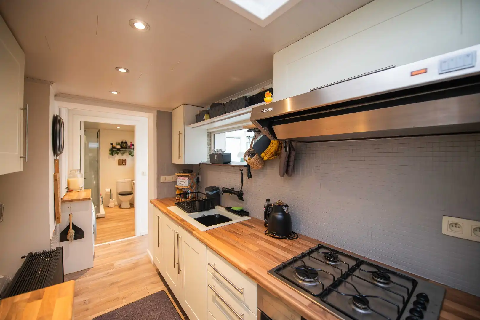 OOSTENDE  - CENTRUM MARIAKERKE foto 7